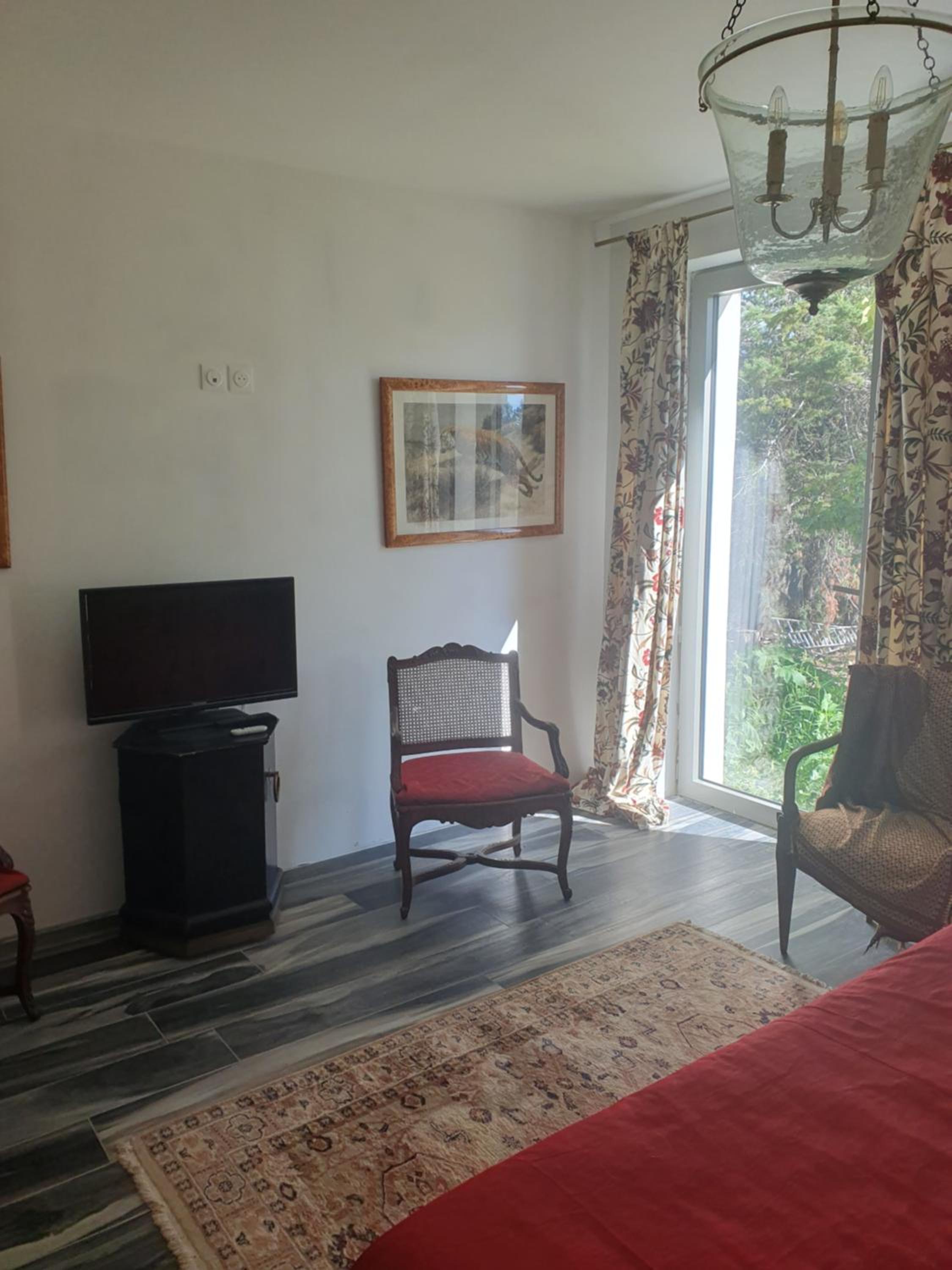 Queen Room with Garden View