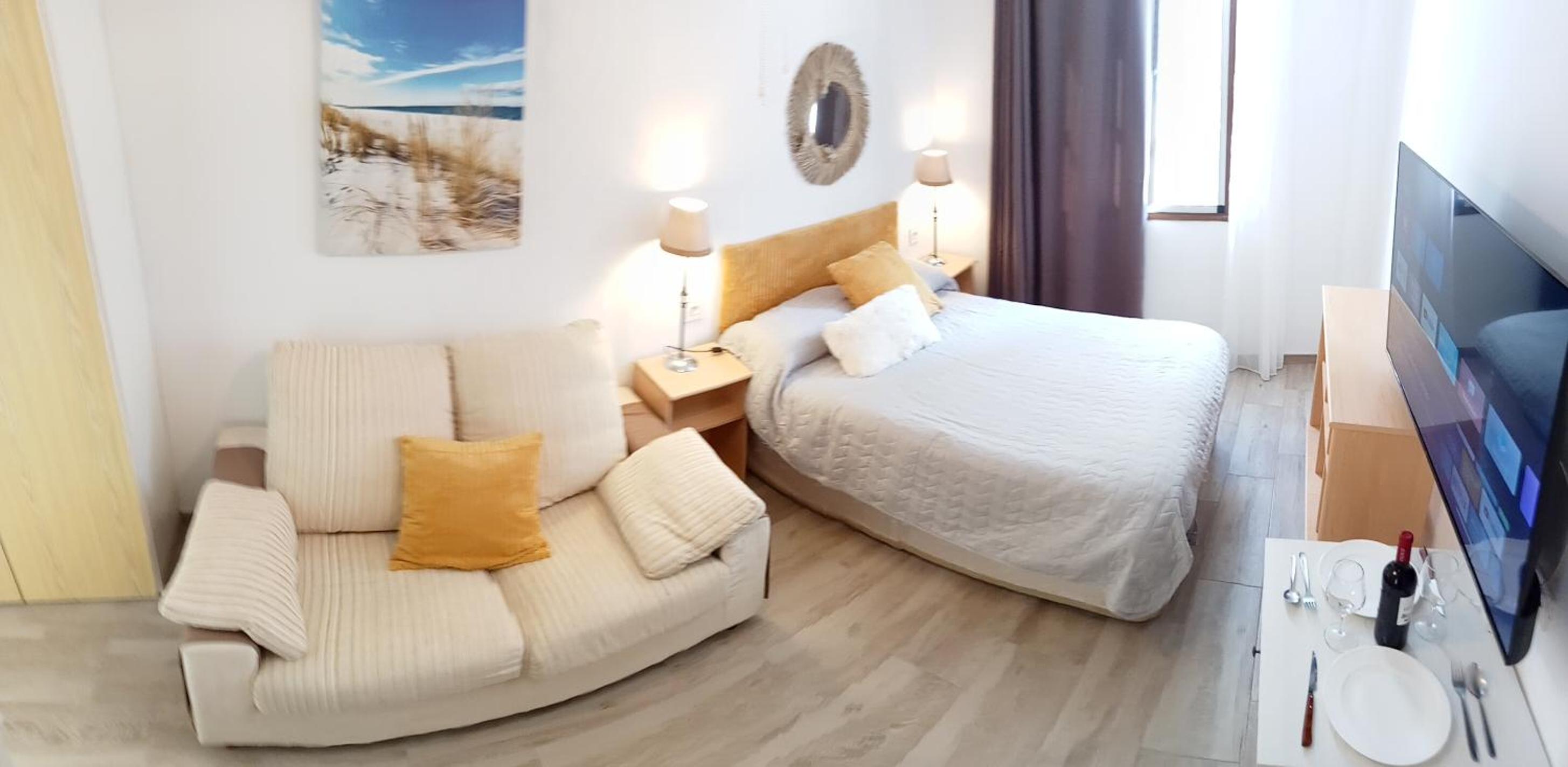 One-Bedroom Apartment