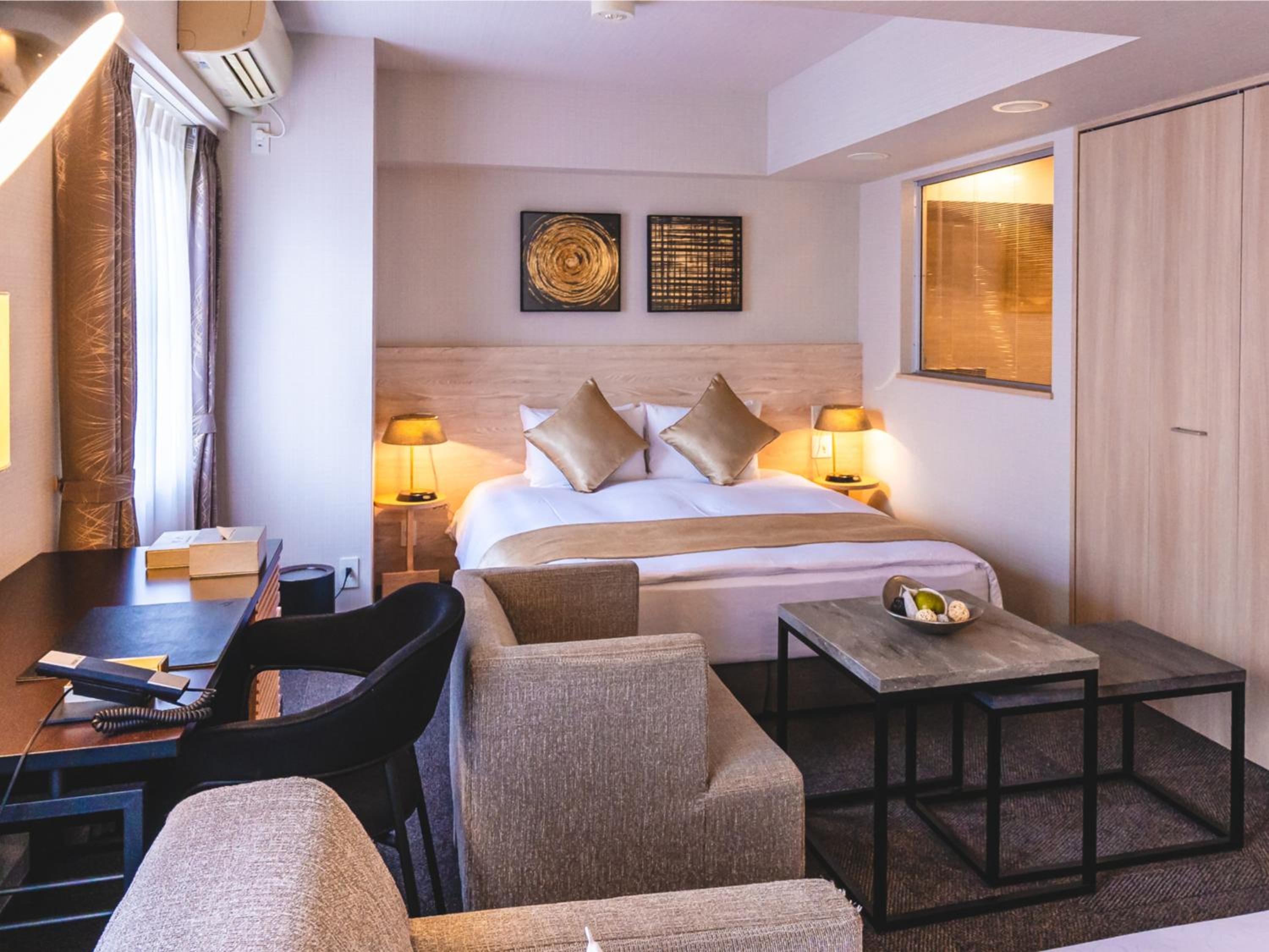 Luxury Double Room with Sofa bed photo 2