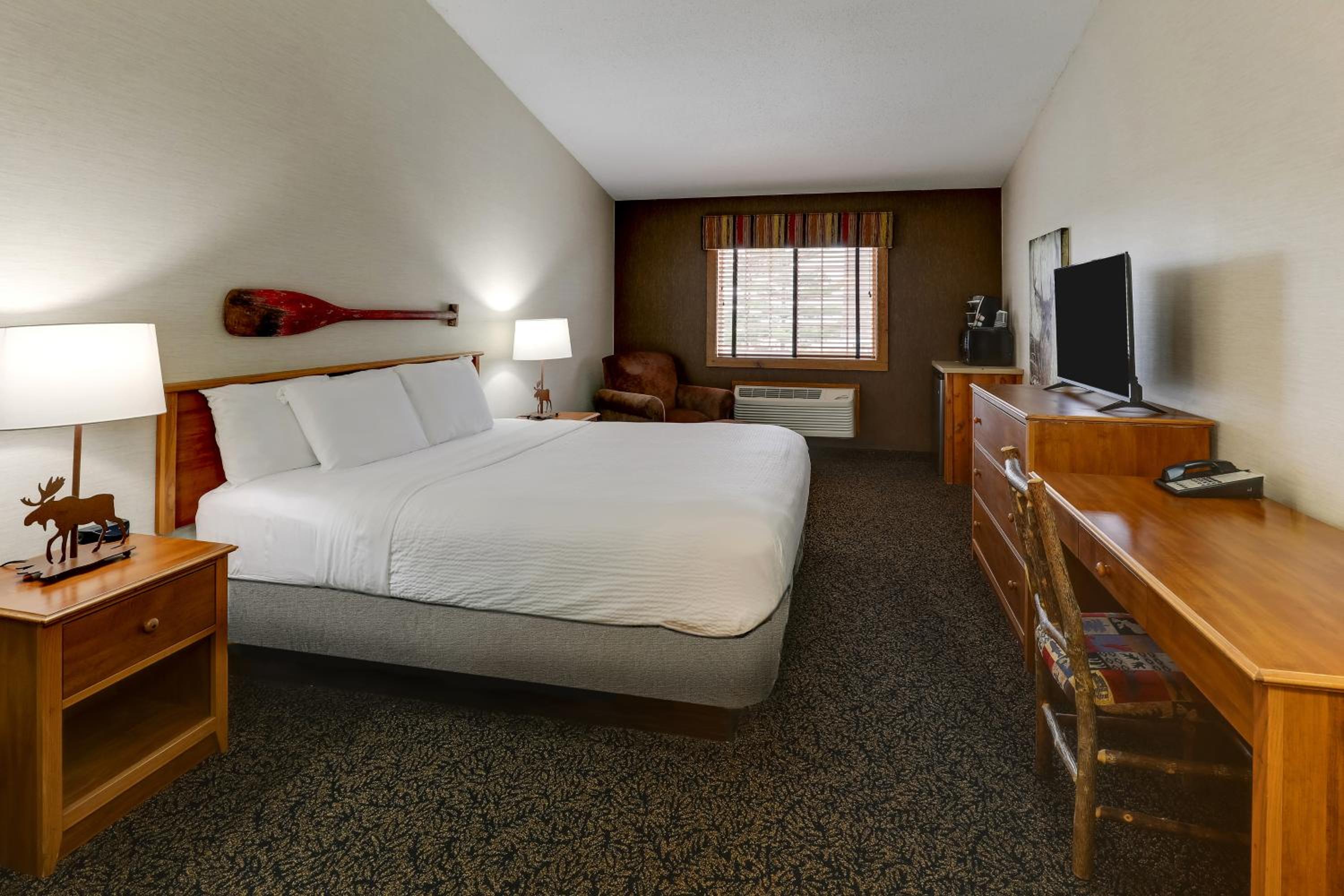 Standard King Room photo 1