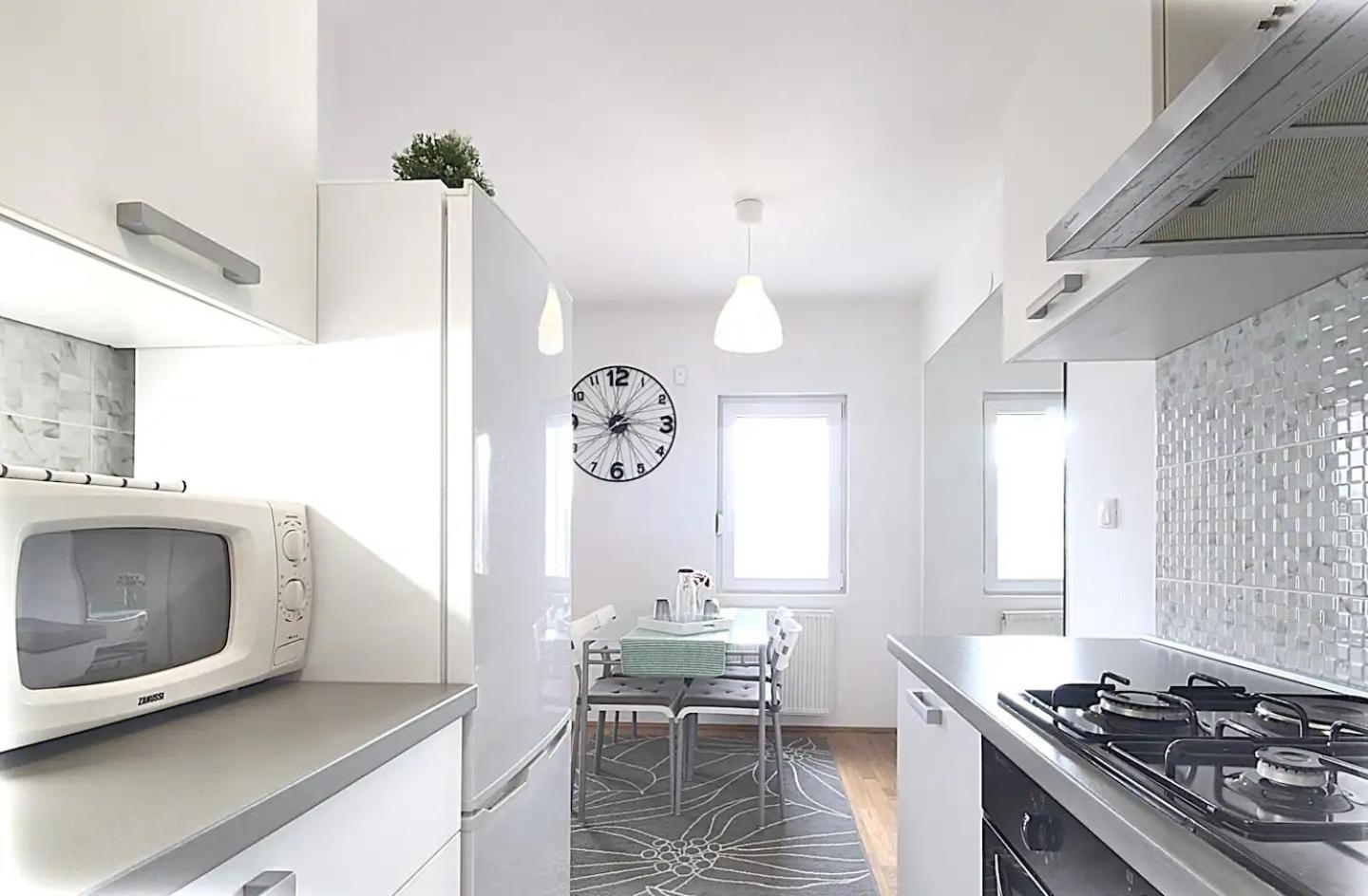 Apartment - Photo 34
