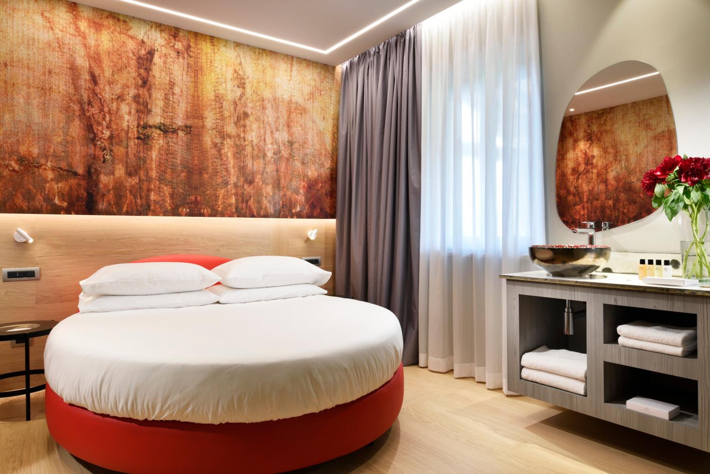 Suite with Private SPA photo 3