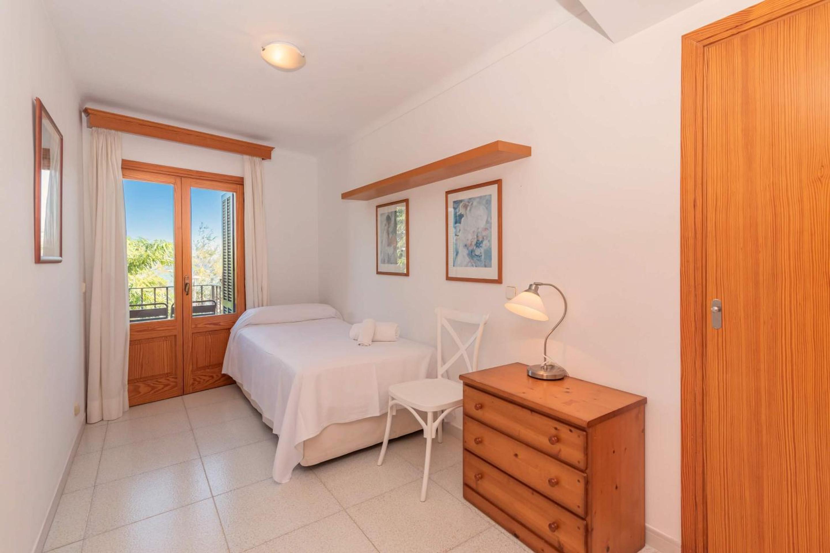 Apartment with Sea View photo 2