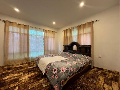 Deluxe Double or Twin Room with City View photo 3