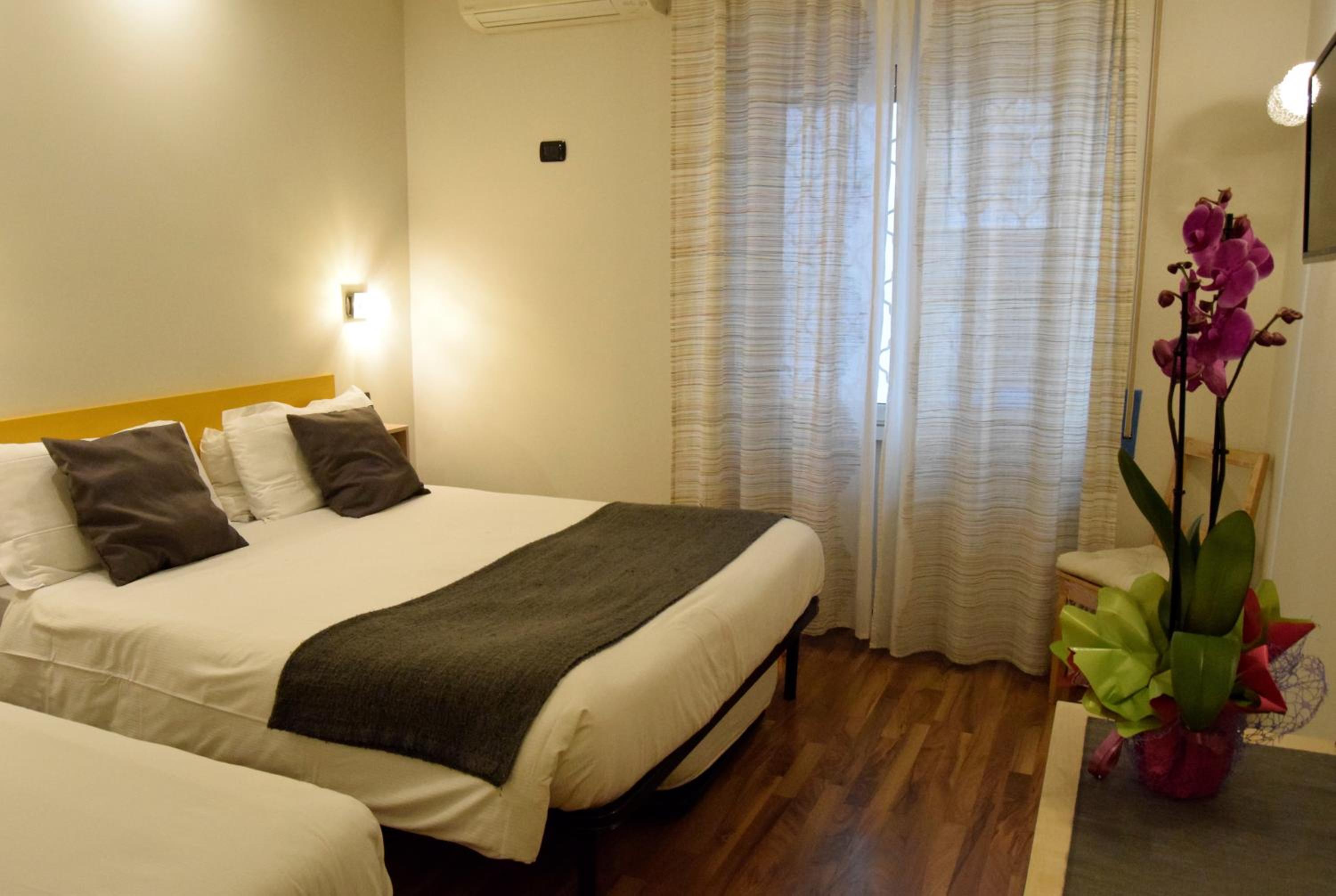 Basic Triple Room