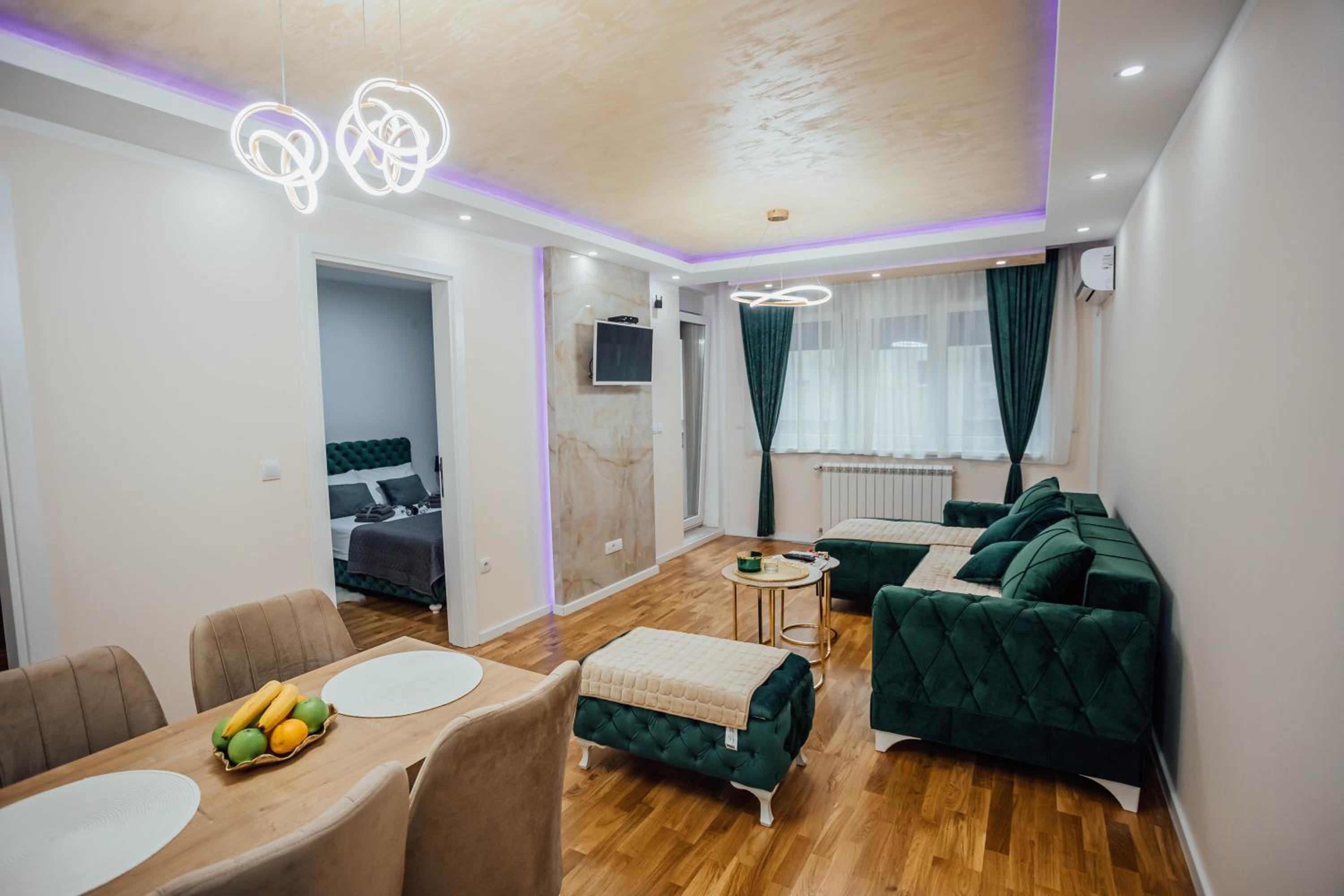 One-Bedroom Apartment