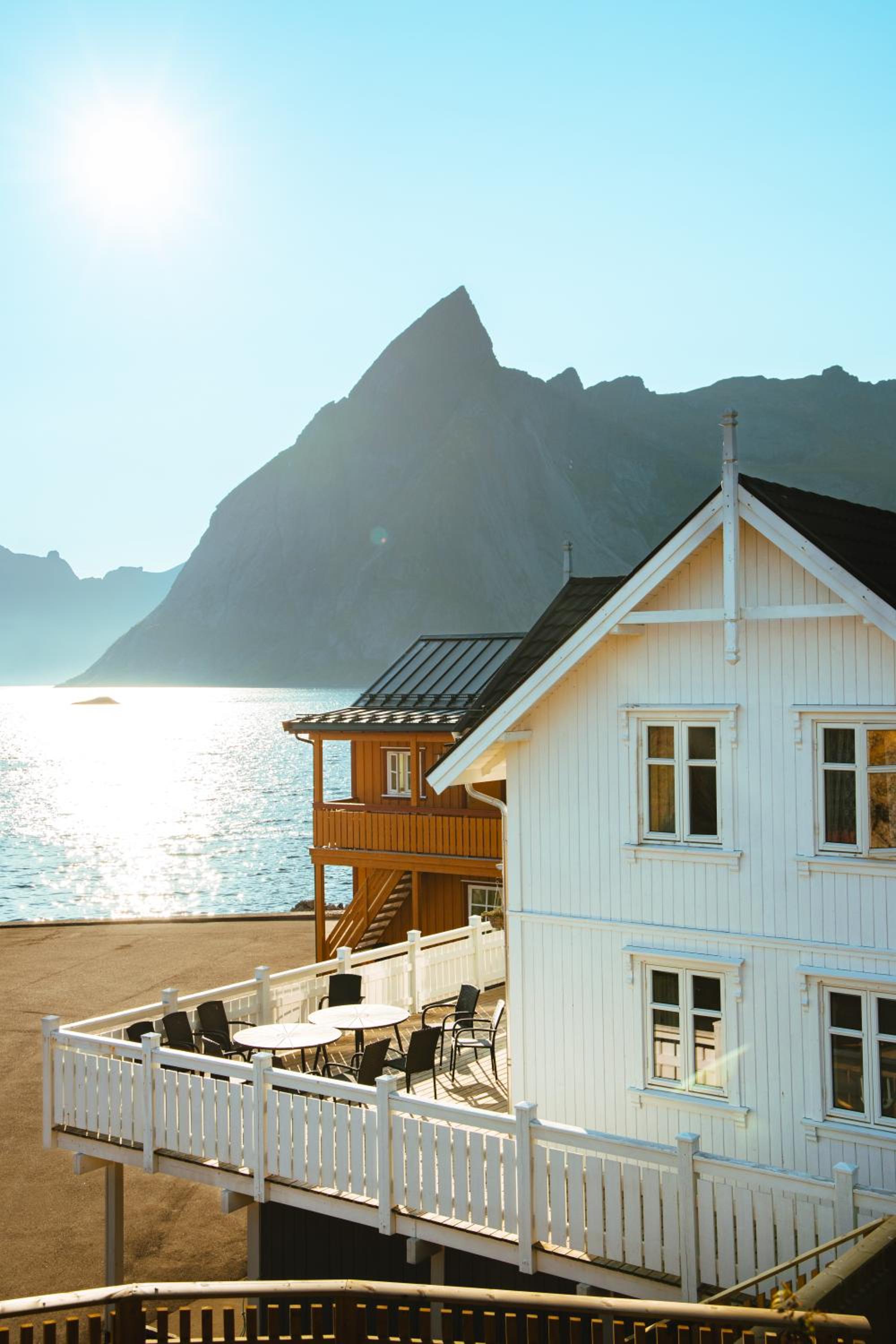 The villa Væreiergården- Terrace and Sea View