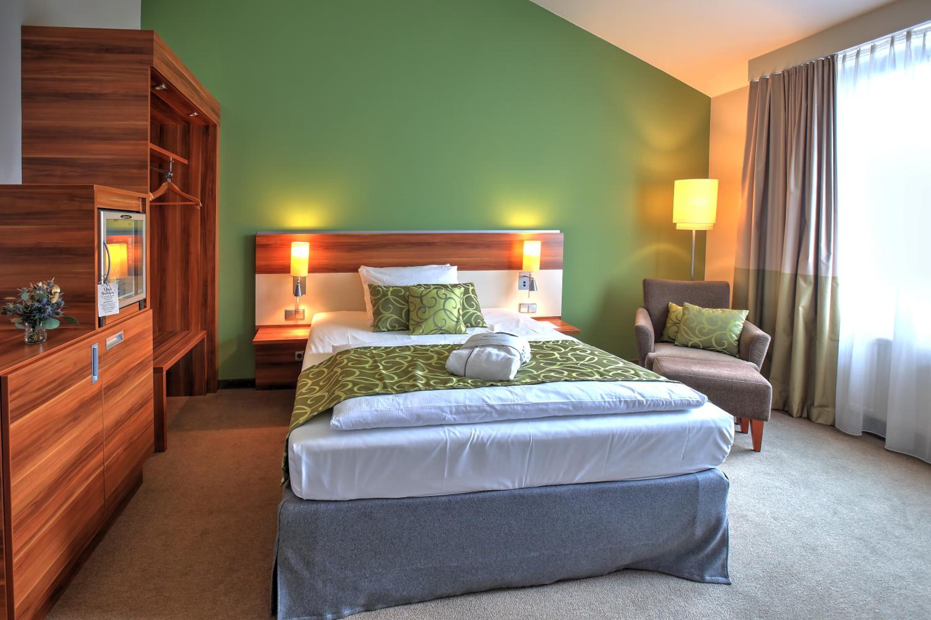 Superior King Room - Photo 6