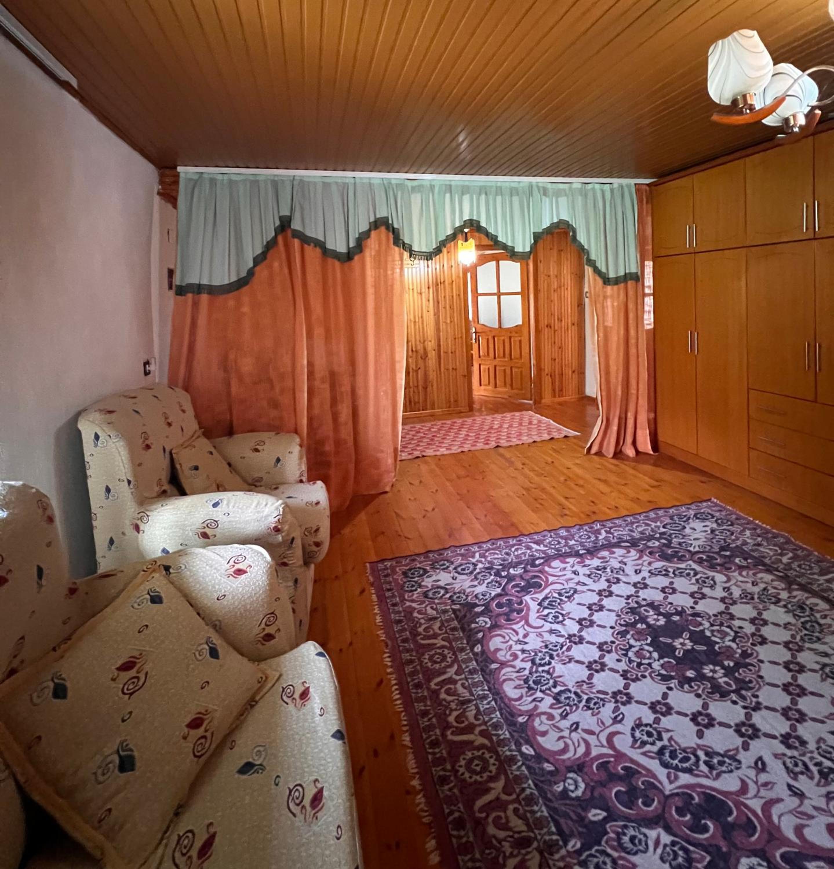 Basic Triple Room with Shared Bathroom