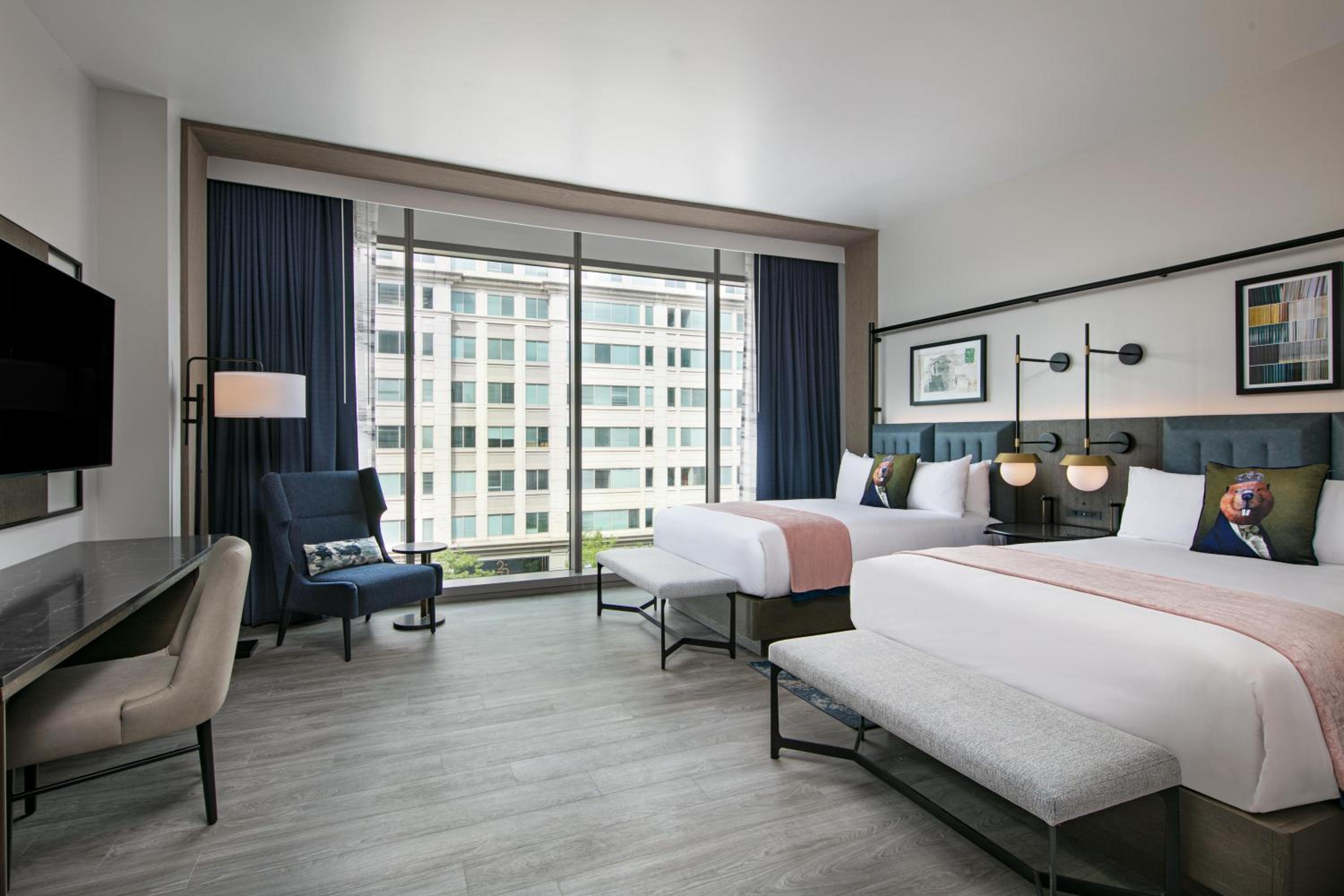 Premier Deluxe Two Queen - City View - Photo 1