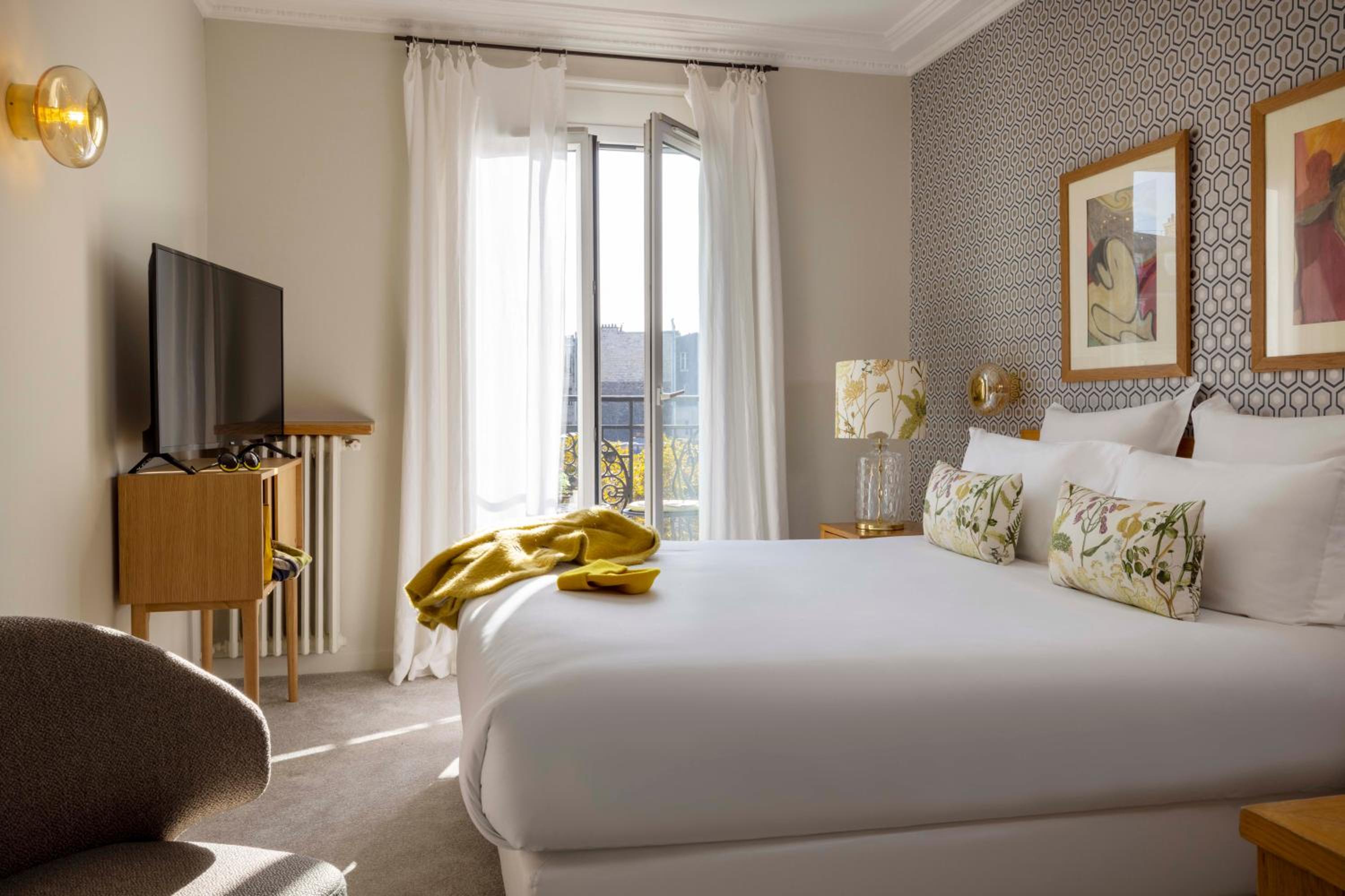 Superior Double or Twin Room photo 1
