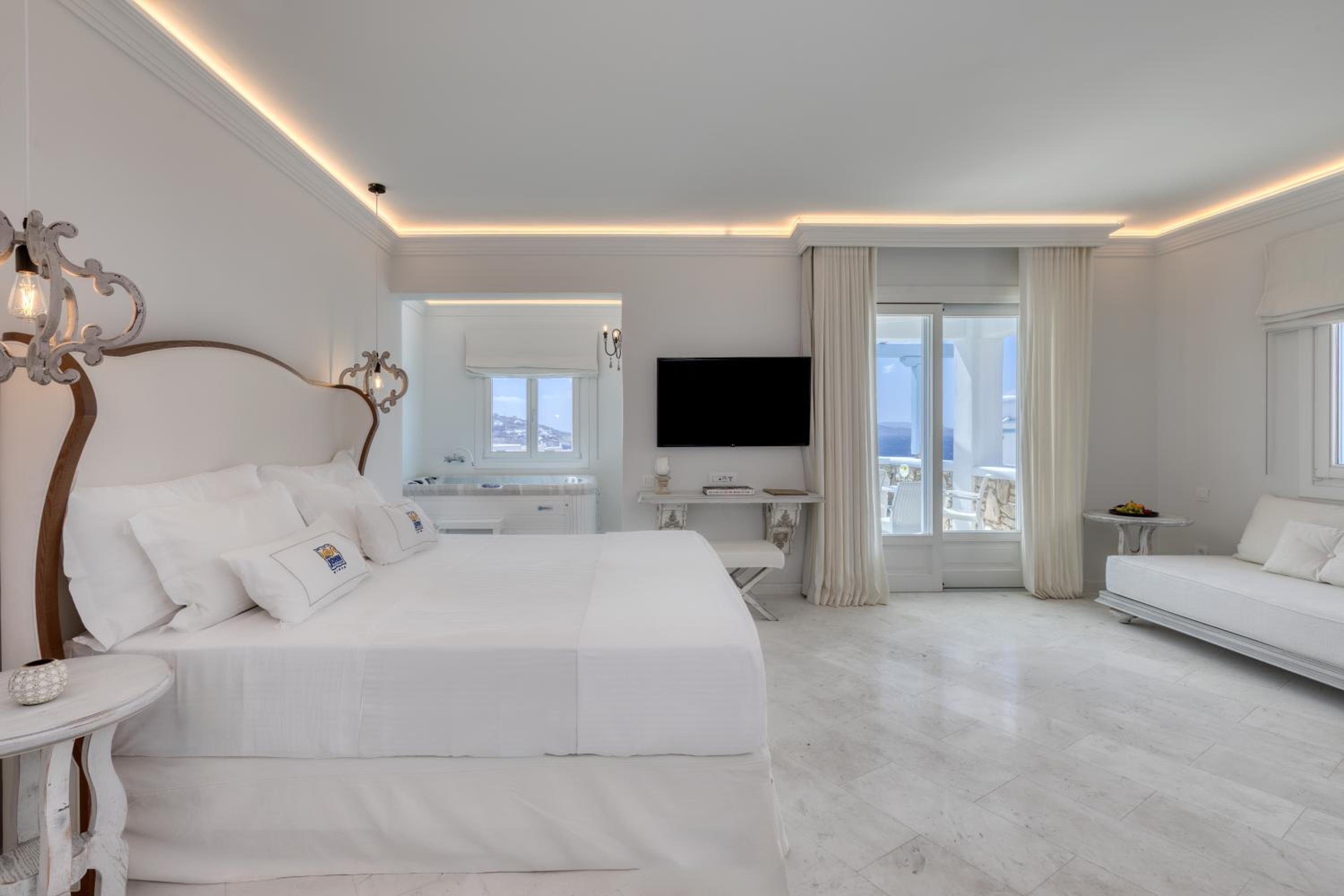 Signature Junior Suite with Indoor Jetted Tub and Private Pool