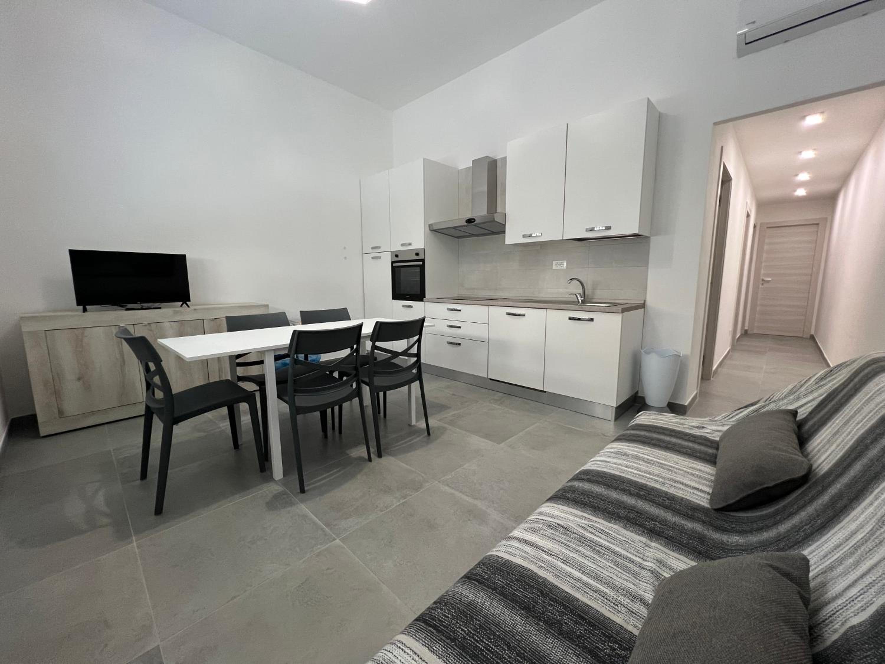 Two-Bedroom Apartment photo 2