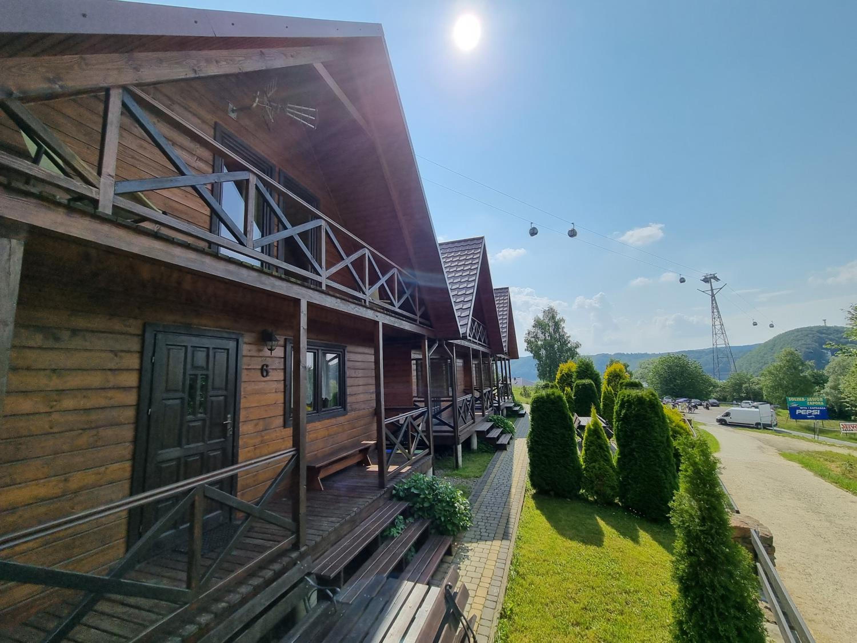 Three-Bedroom Chalet - Photo 4