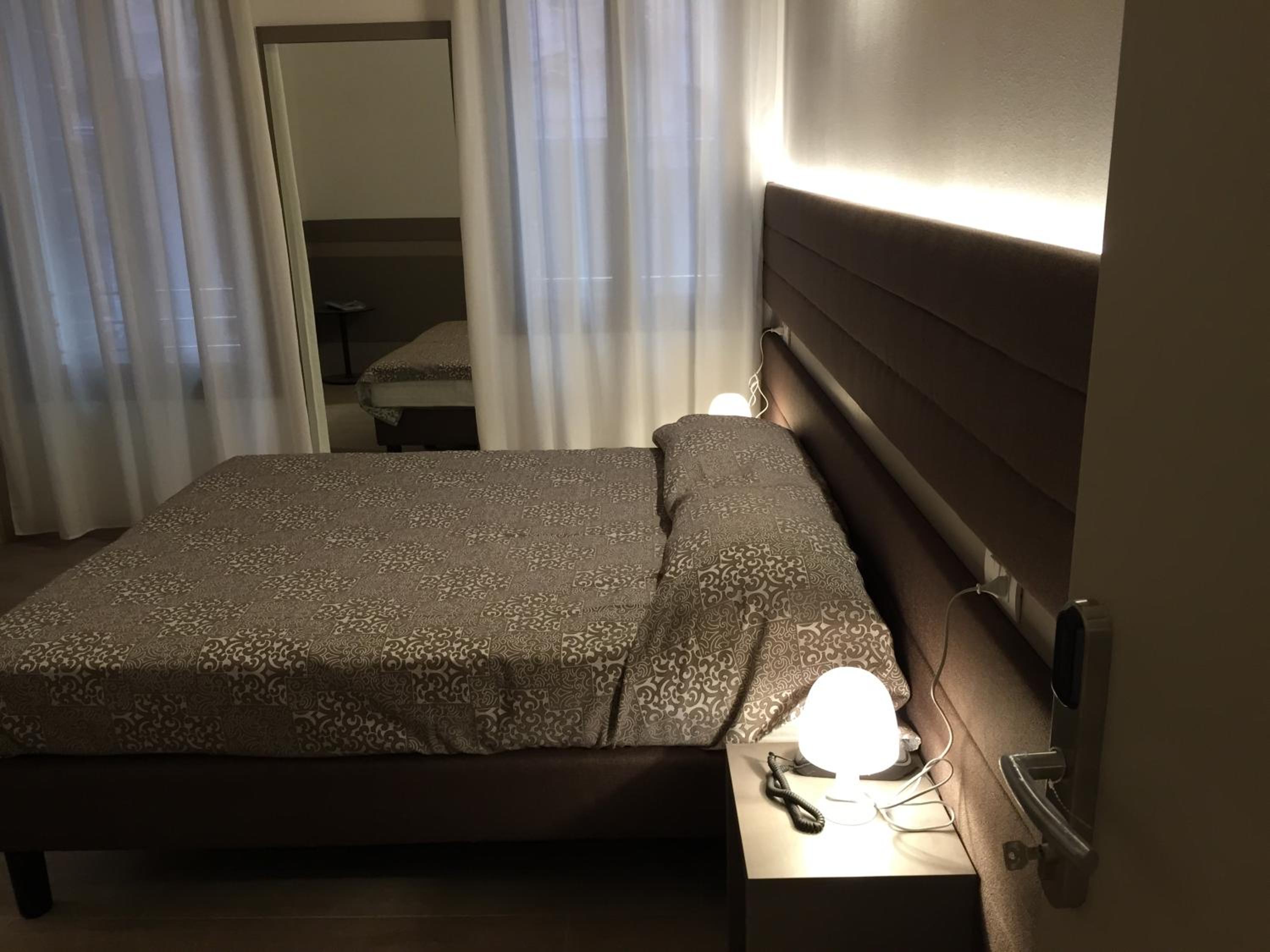 Single Room photo 3