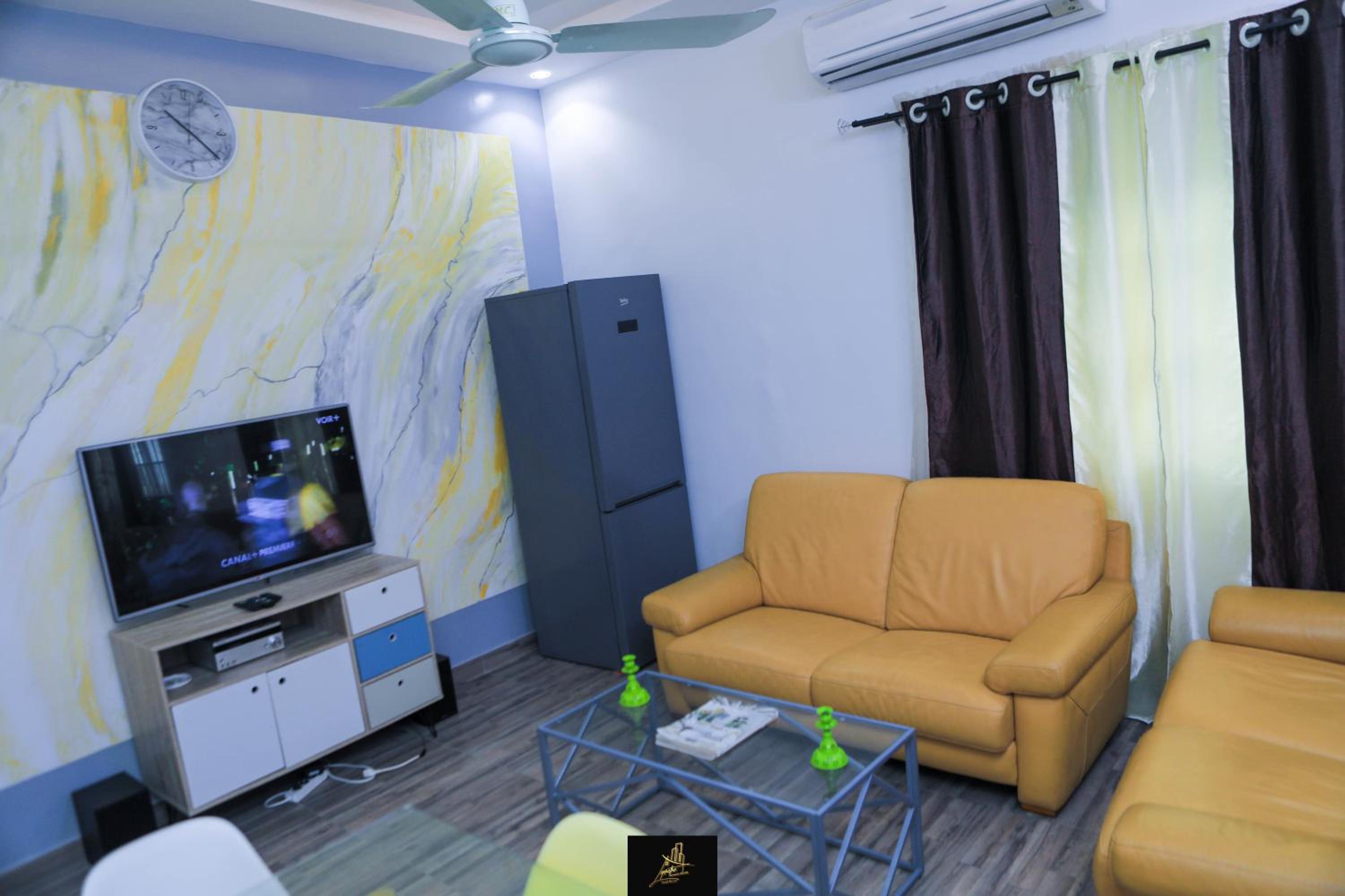 One-Bedroom Apartment photo 2