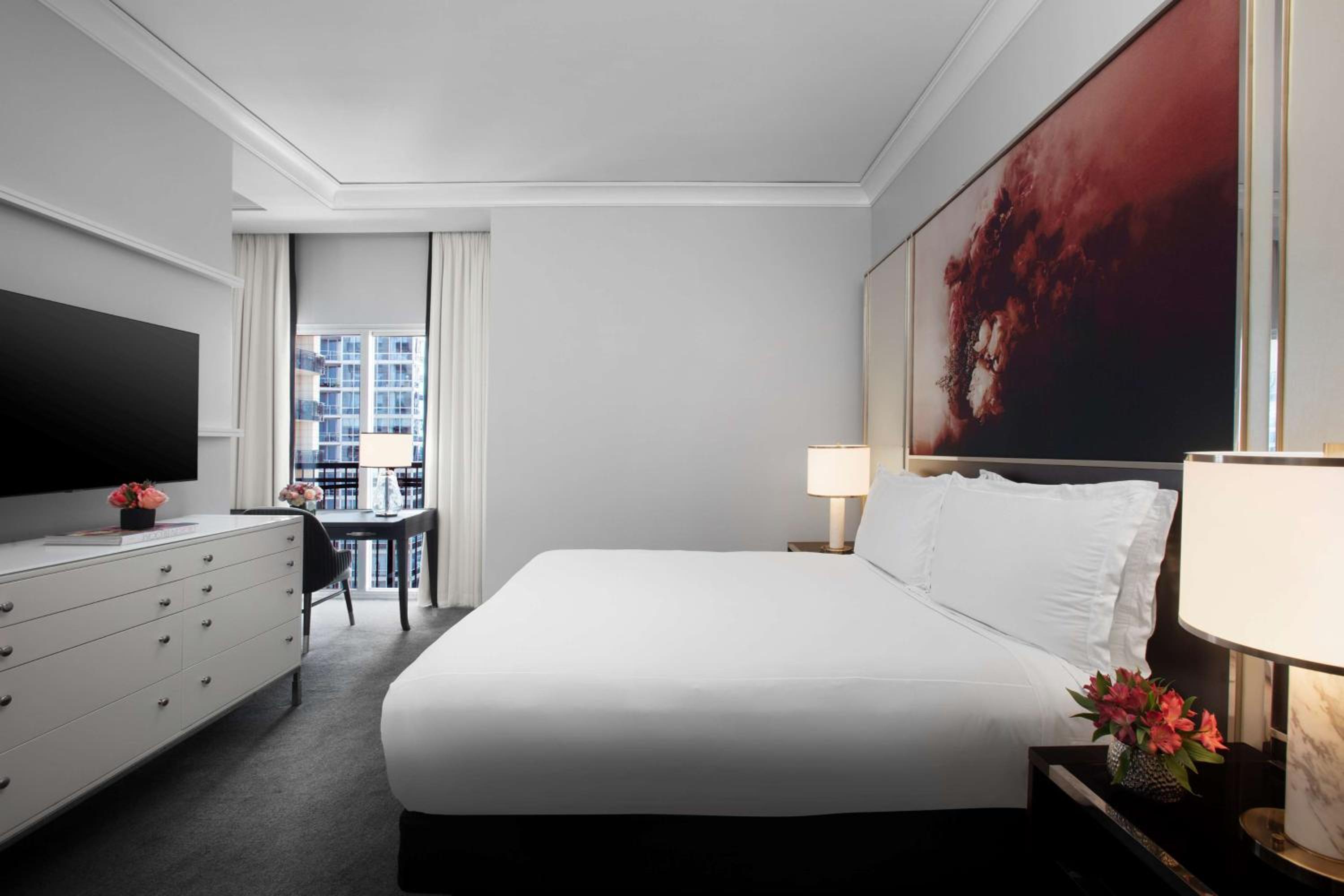 Junior Suite with Fireplace - Photo 2