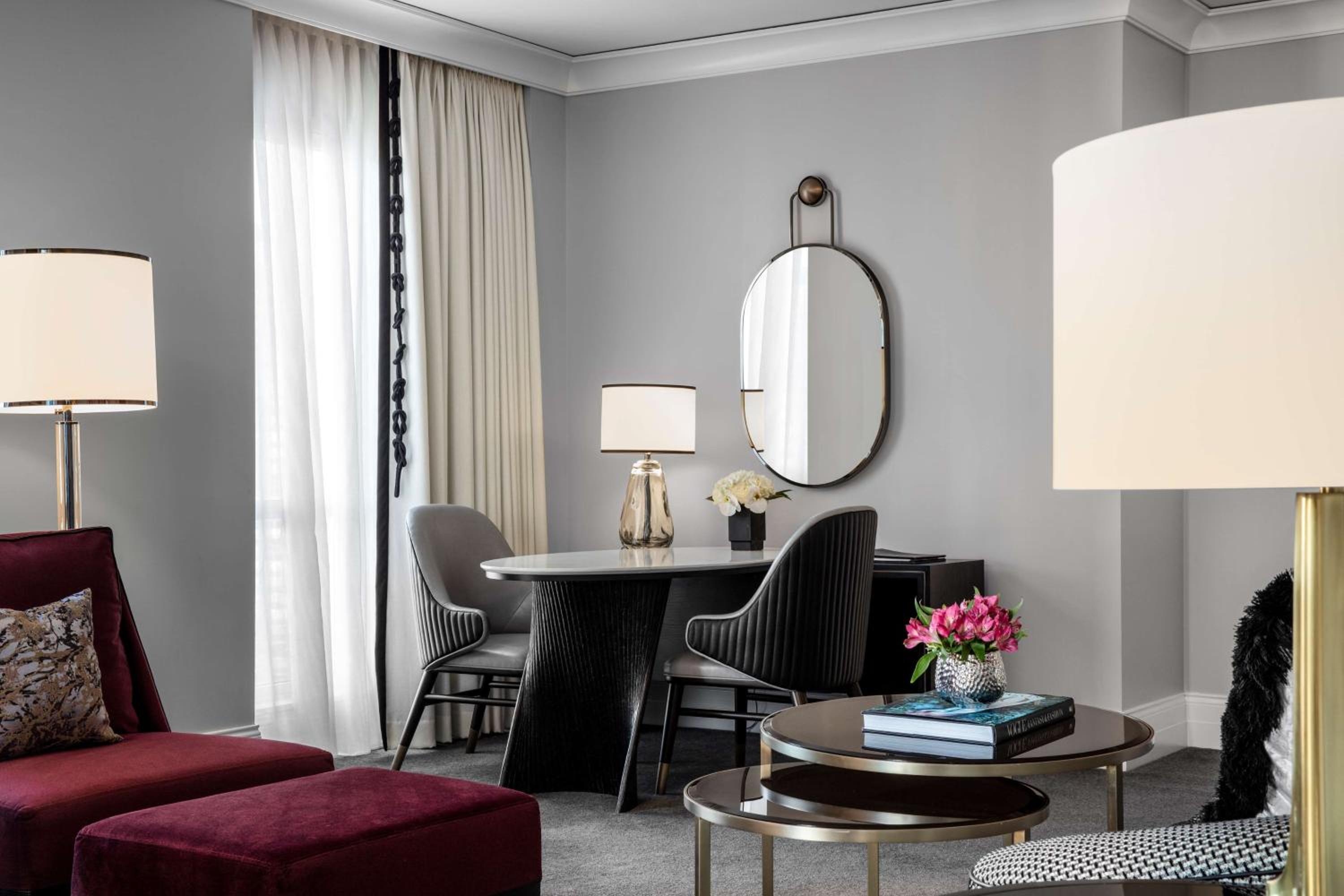 Gold Coast Terrace King Suite thumbnail 6