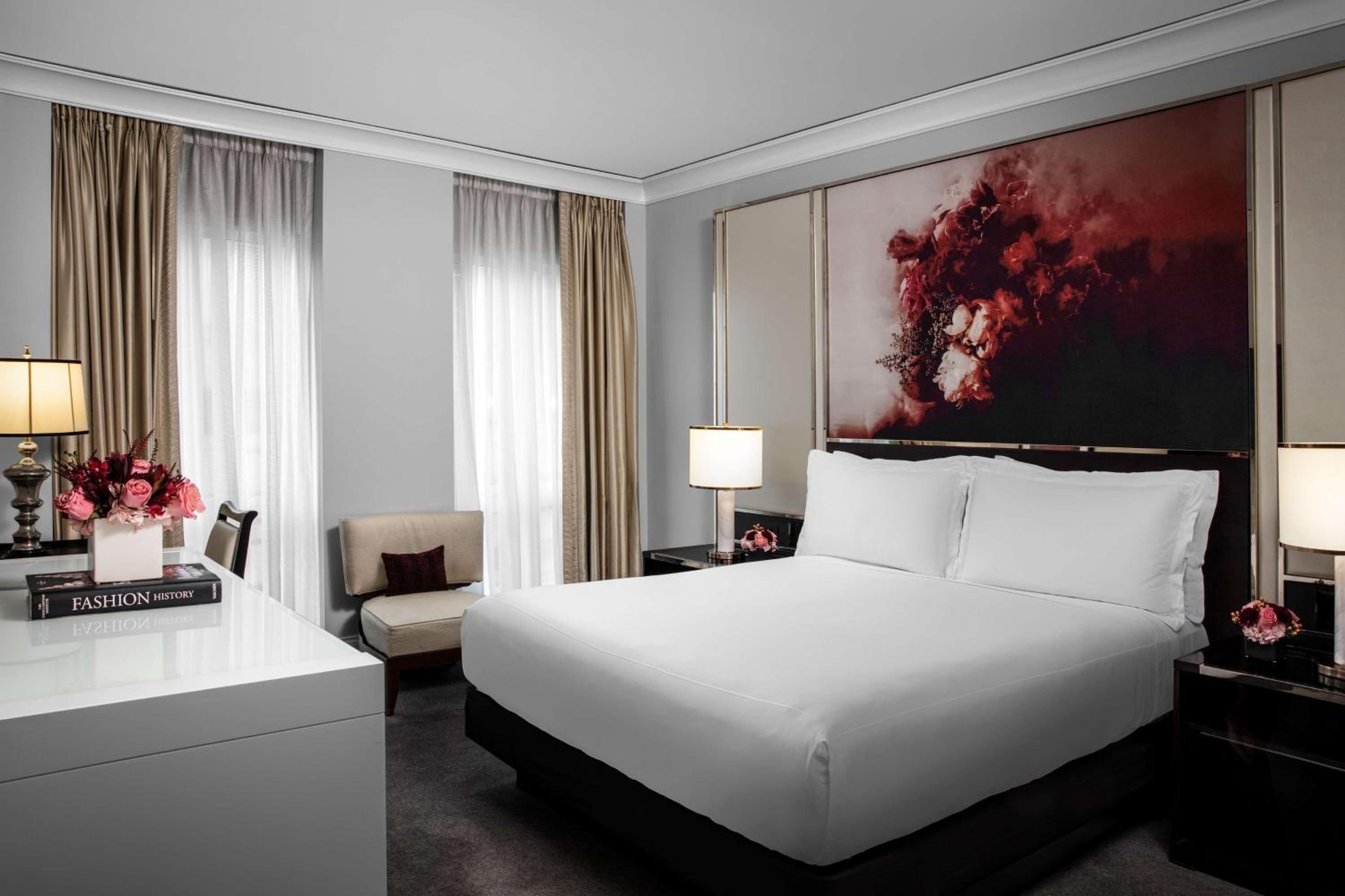 Superior King Room - Photo 4