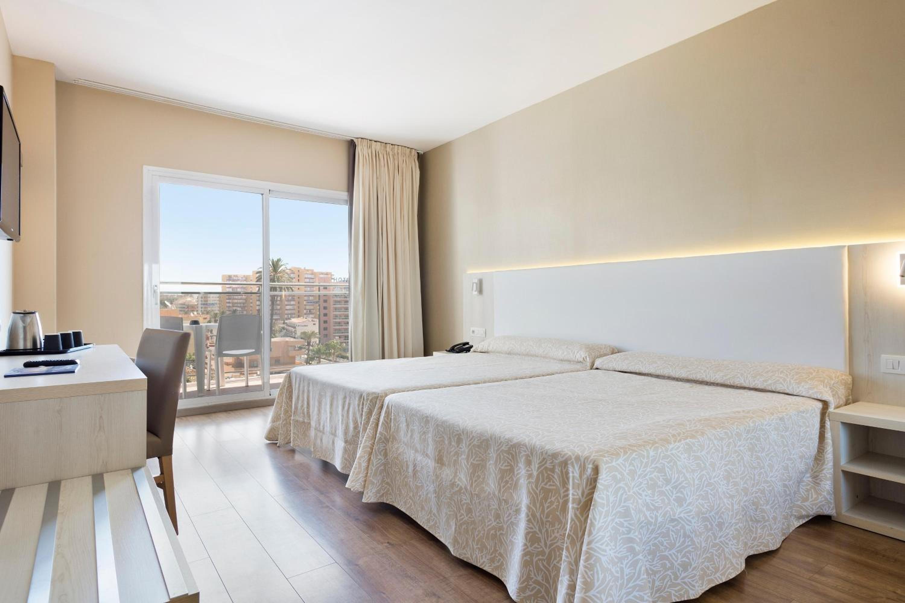 Premium Double Room (2 Adults) - Photo 5