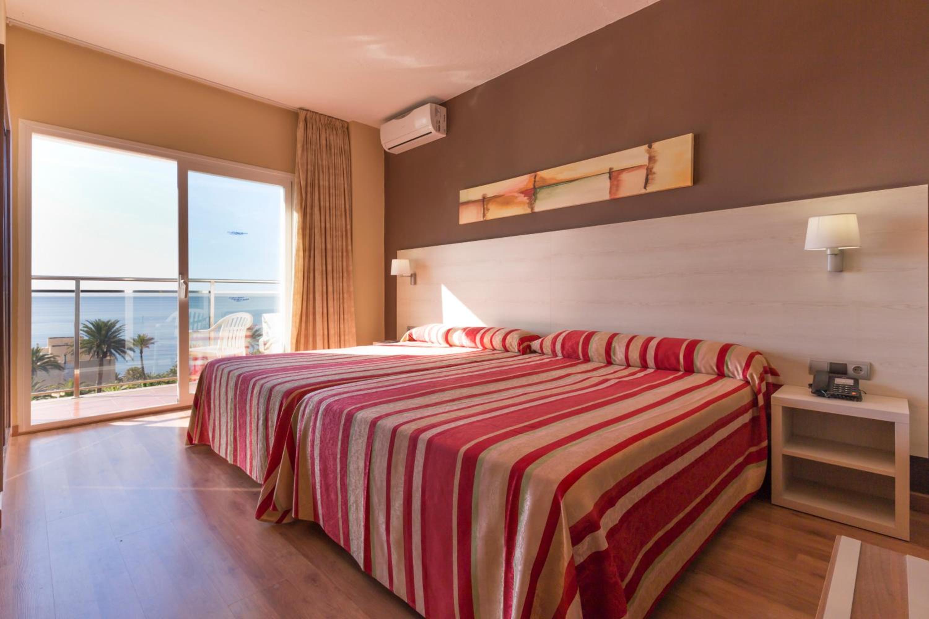 Superior Double Room (2 Adults) - Photo 1