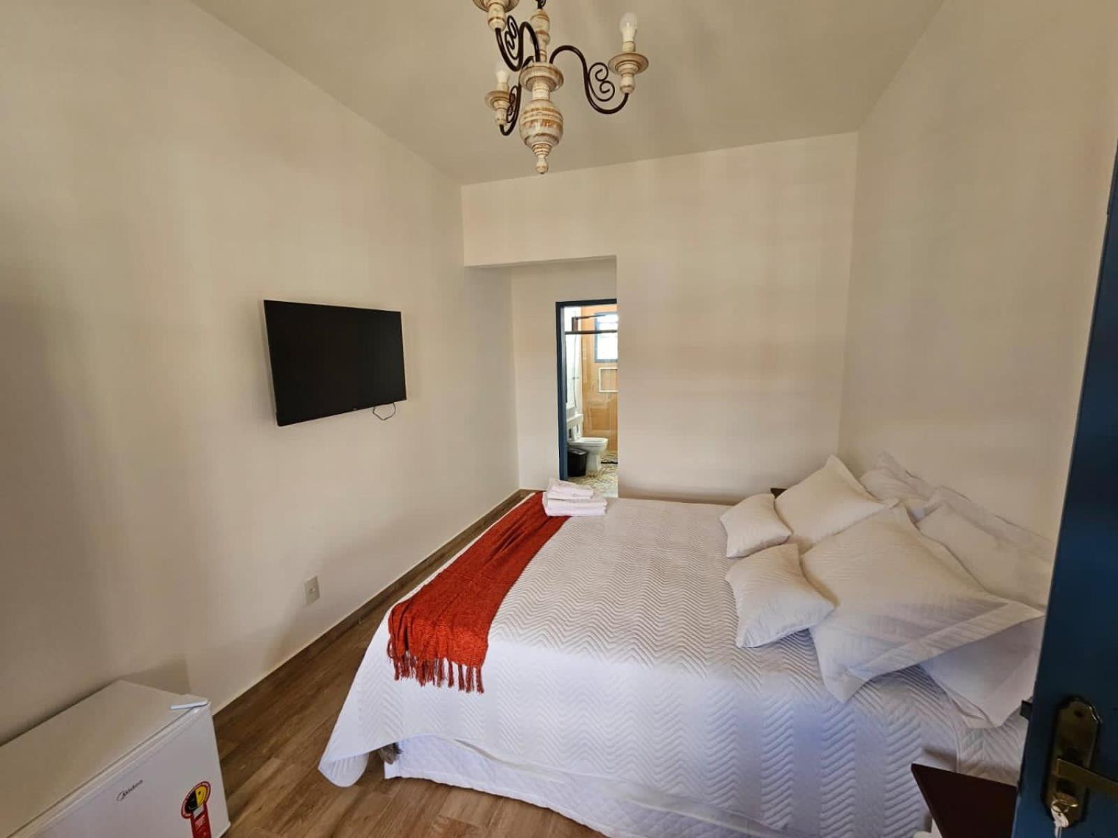Queen Room with Balcony photo 3