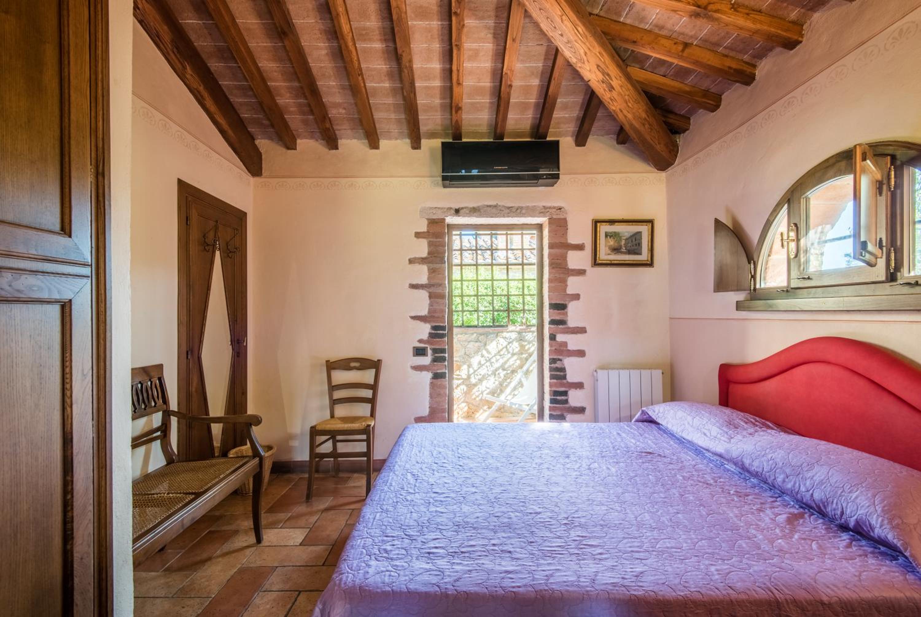 One-Bedroom Apartment with Garden View
