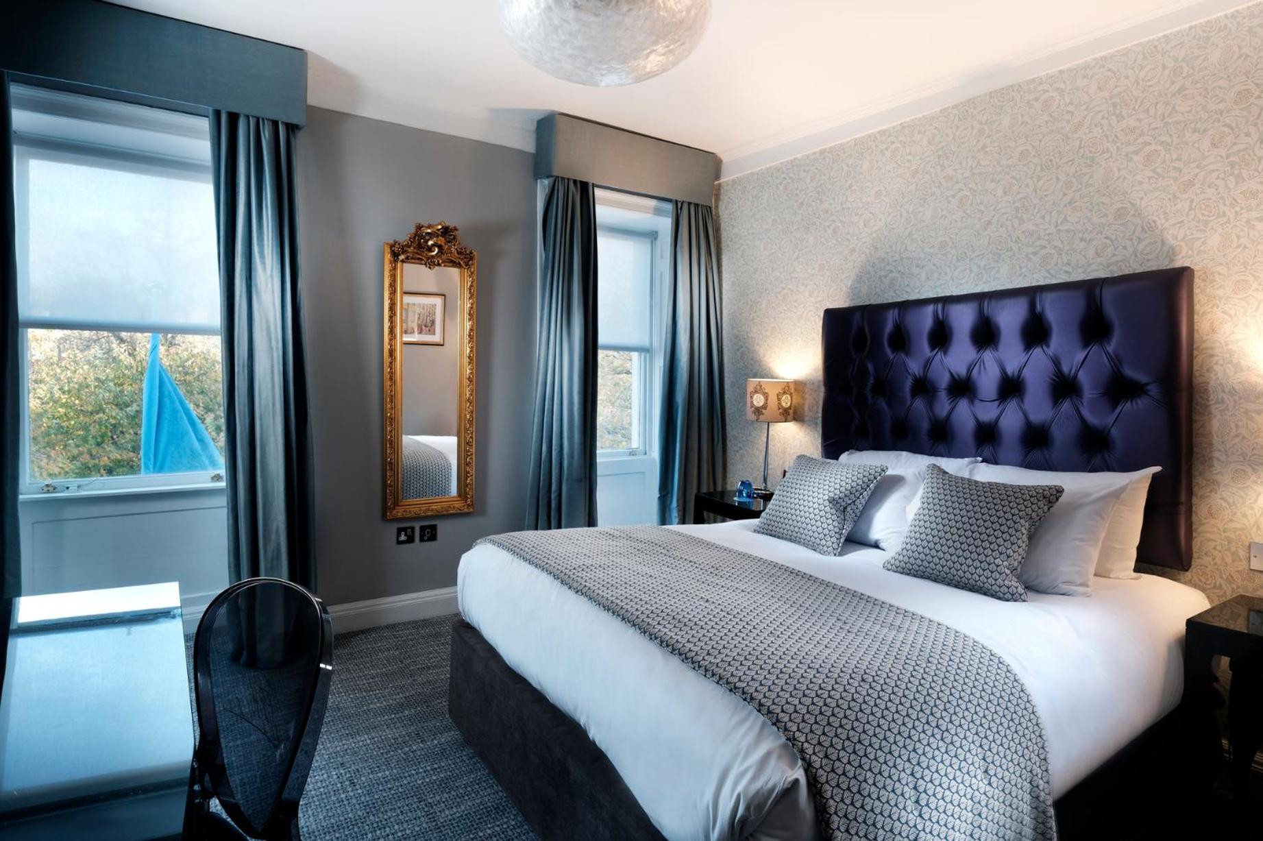 Classic Double Room With City View
