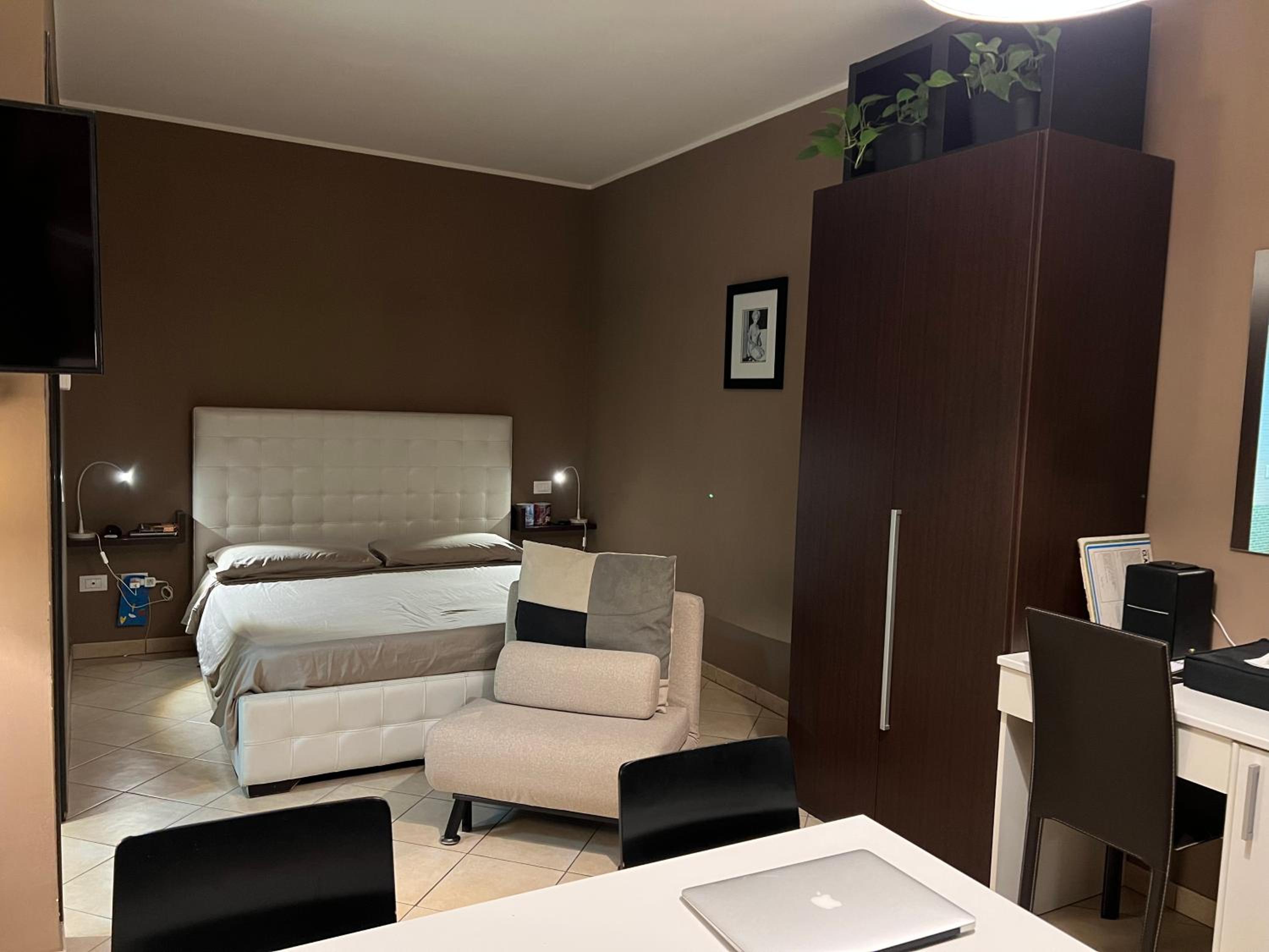 Deluxe Room - Photo 1