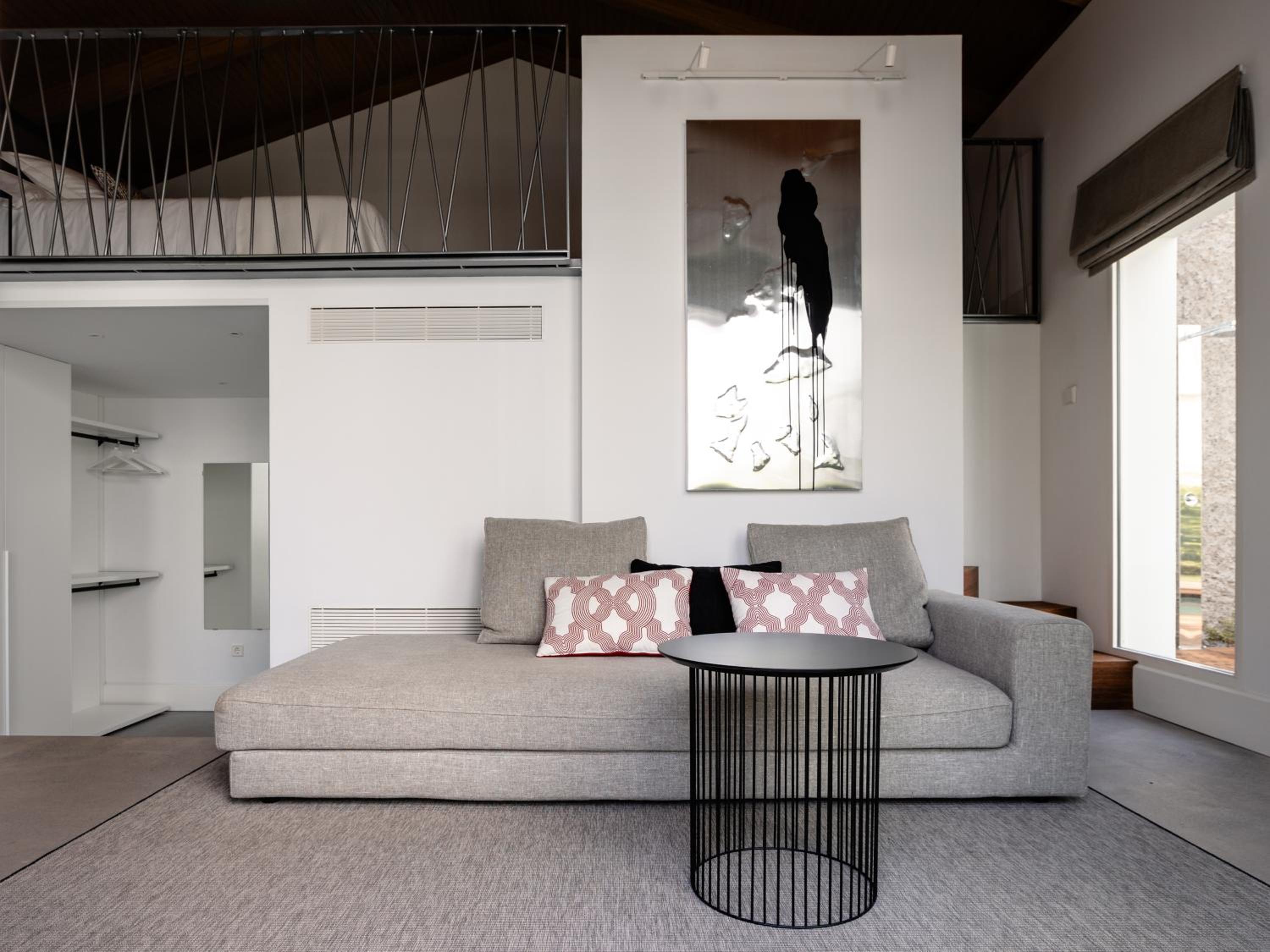 Junior Suite with Pool View photo 3