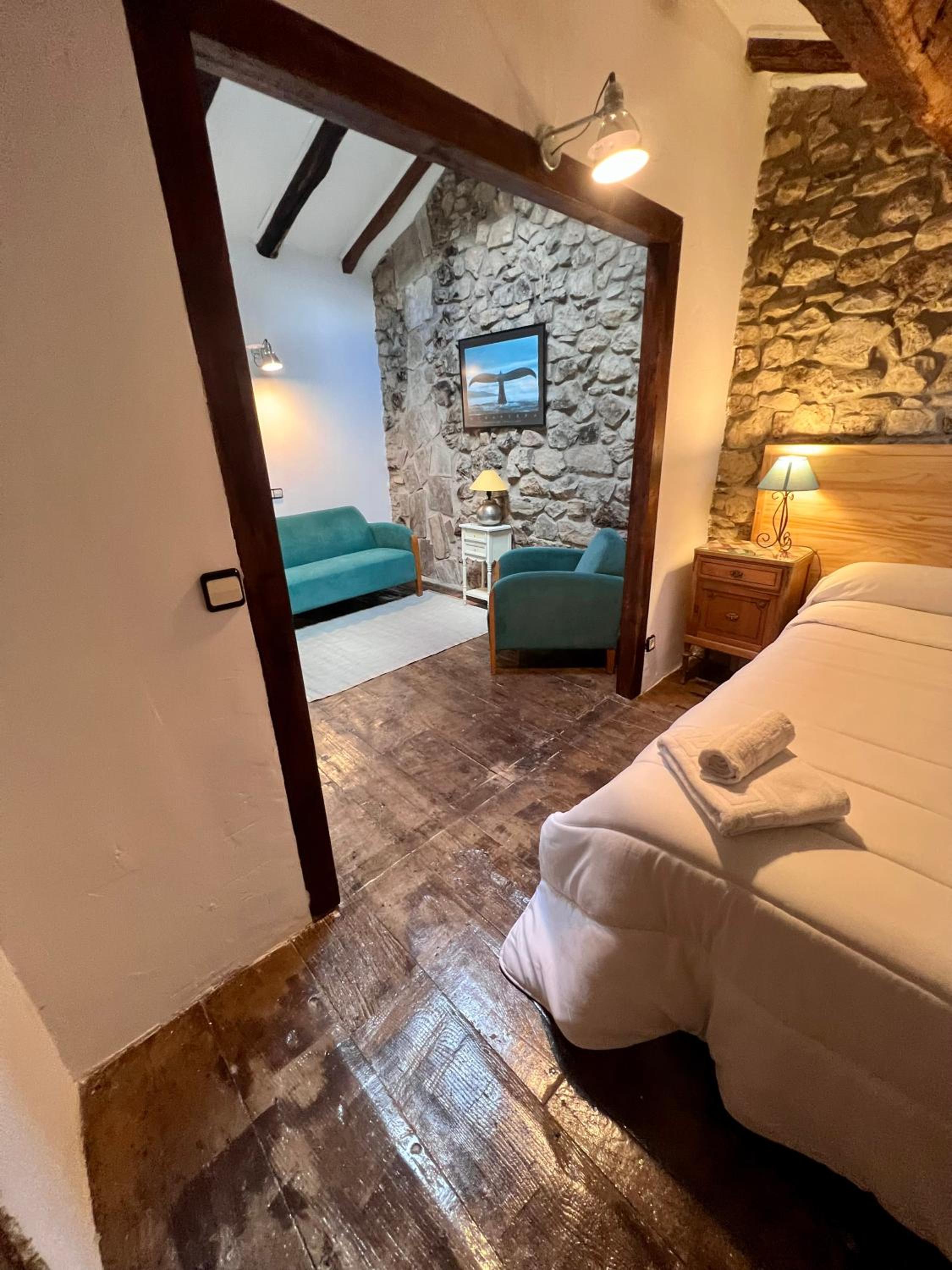 Double Room with Private Bathroom photo 3