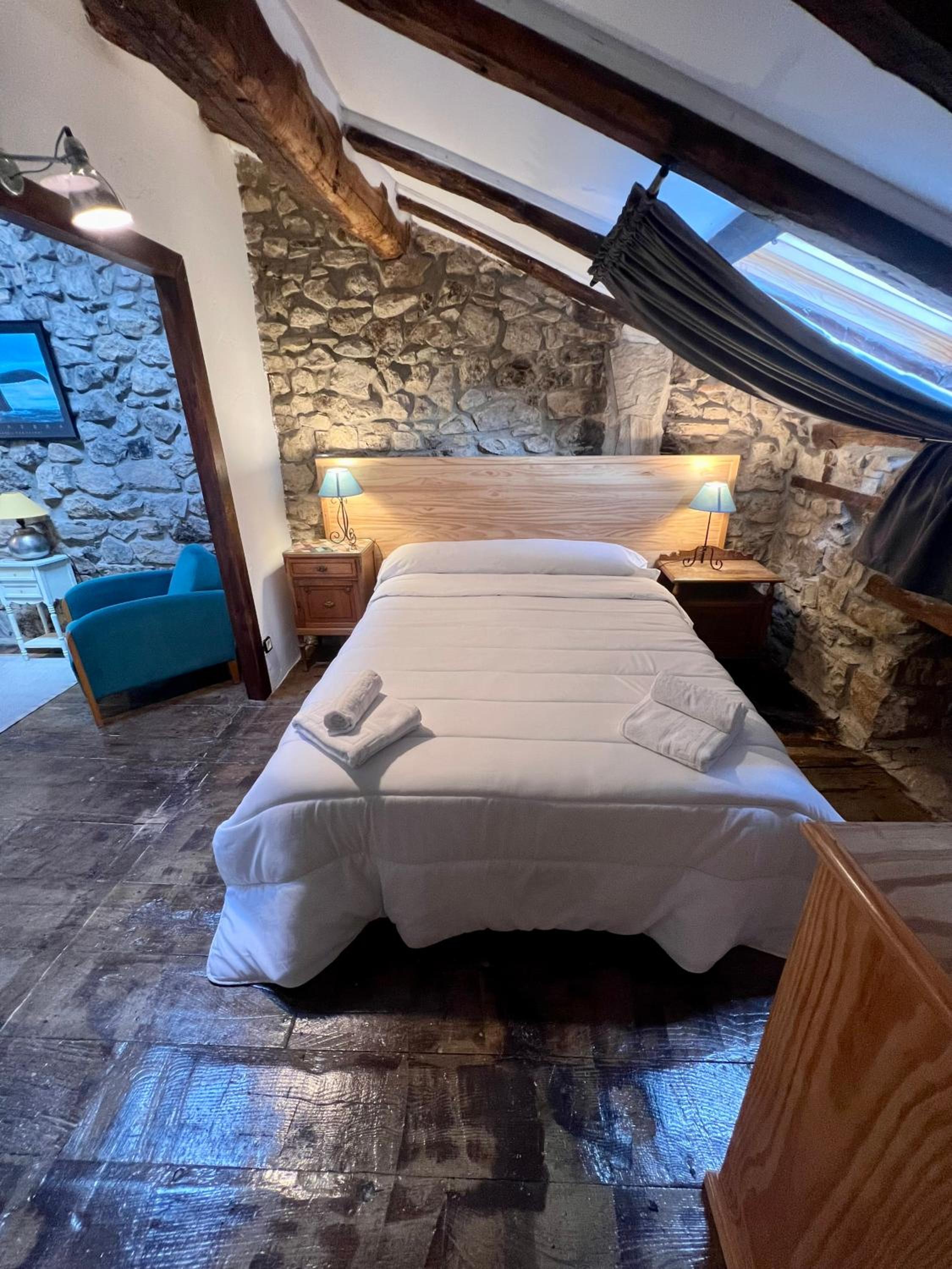 Habitación Doble con Baño Privado