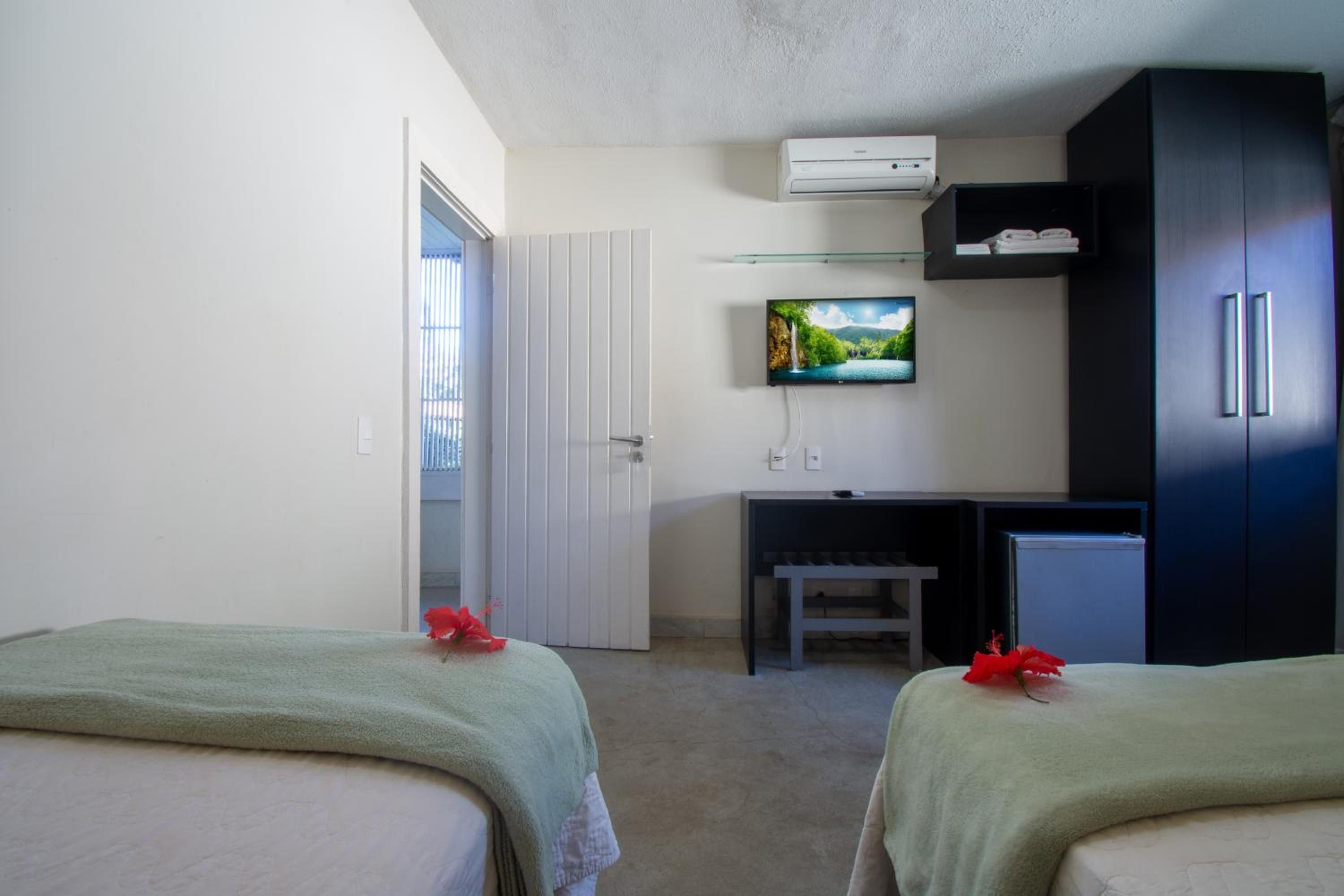 Standard Double Room - Photo 3