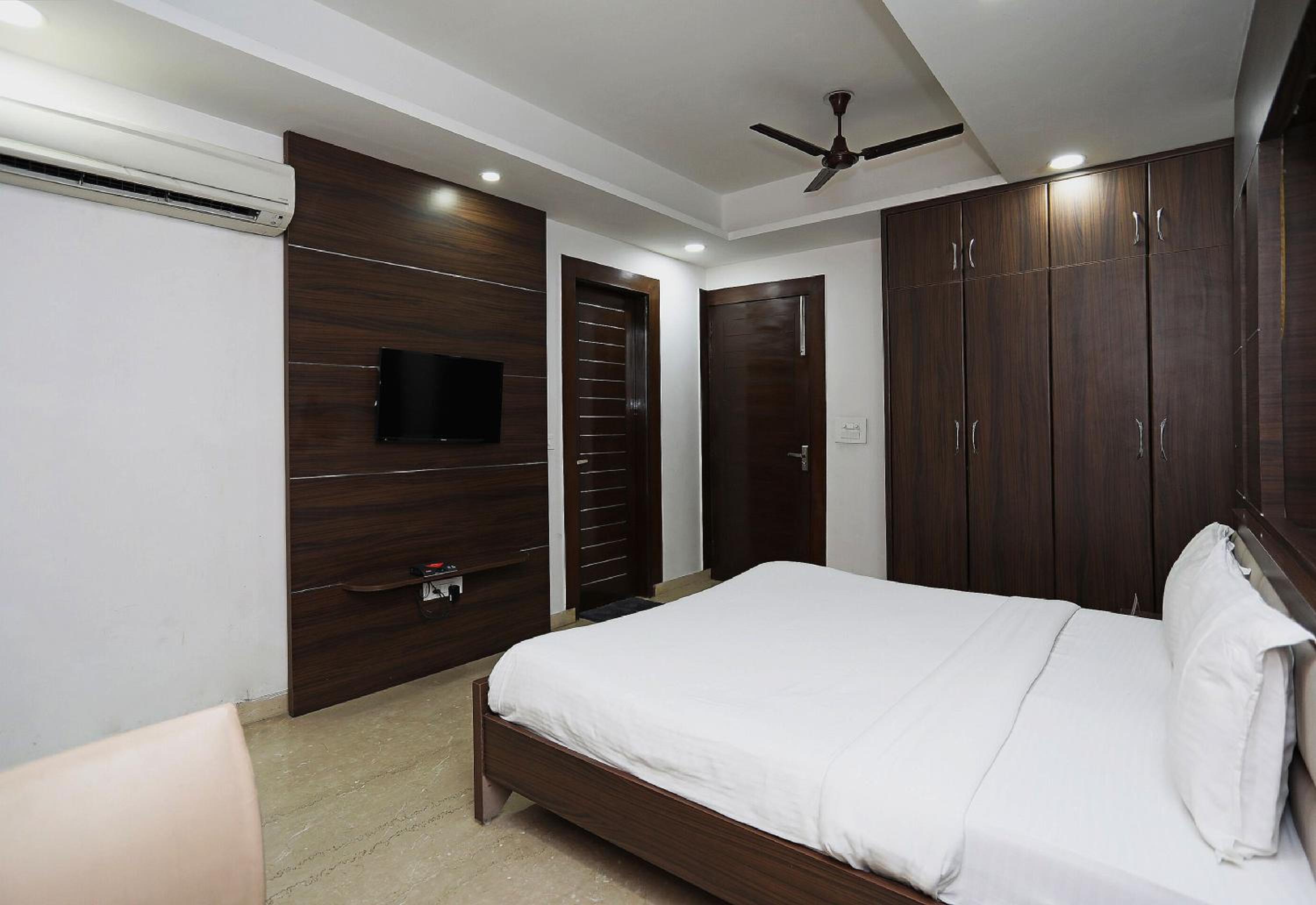 Economy Triple Room