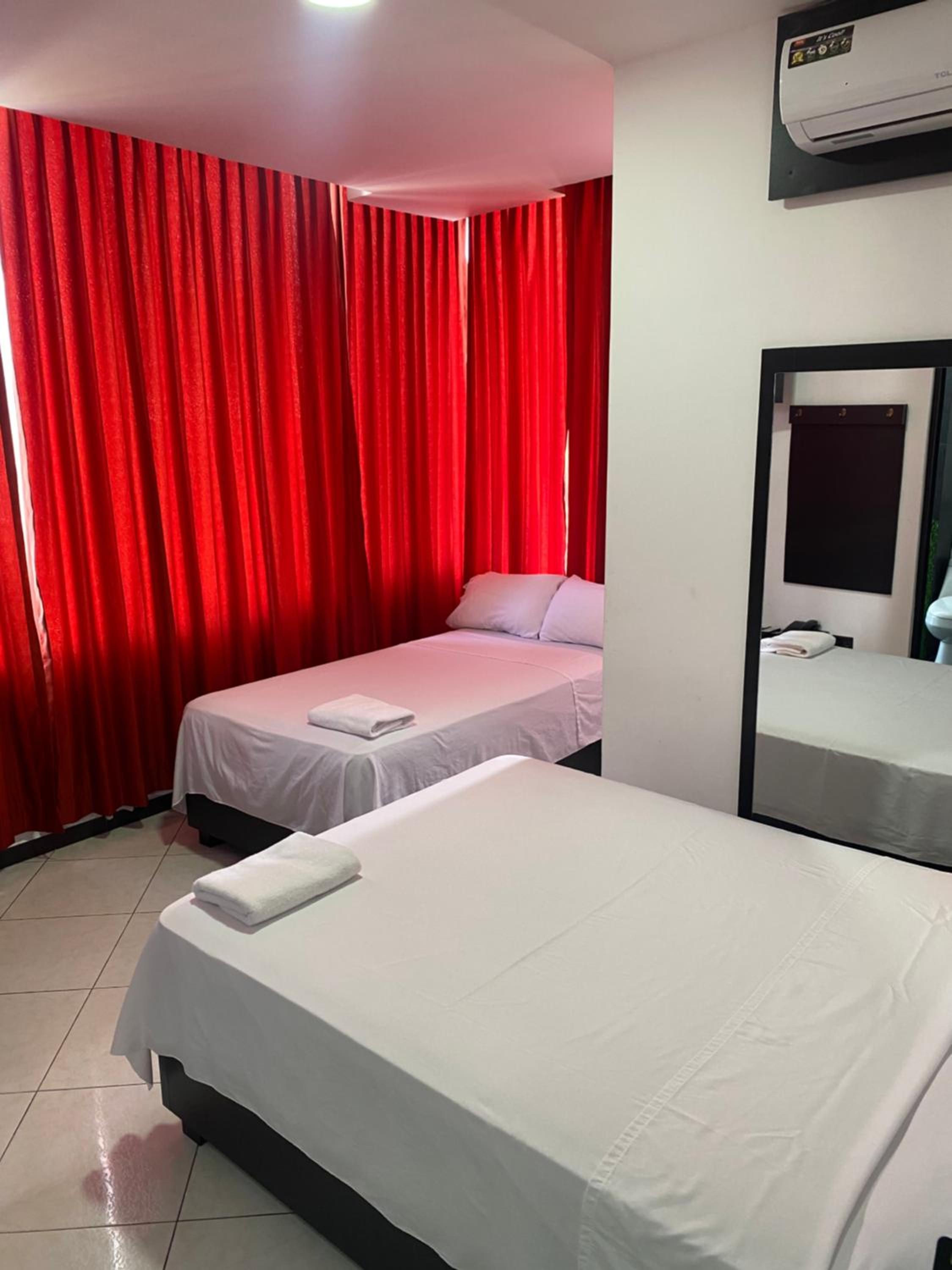 Deluxe Double Room (2 Adults + 1 Child) photo 2