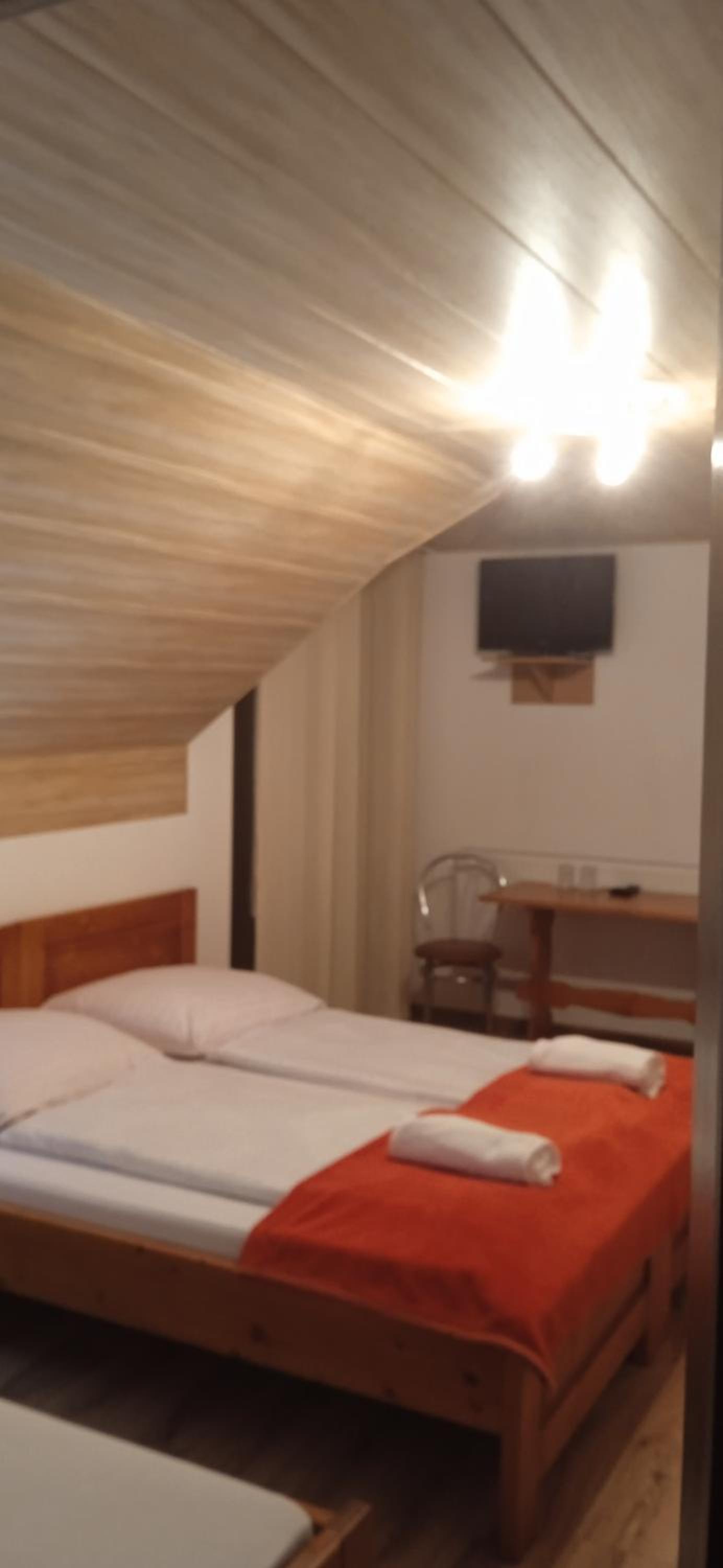 Triple Room with Balcony - Photo 2