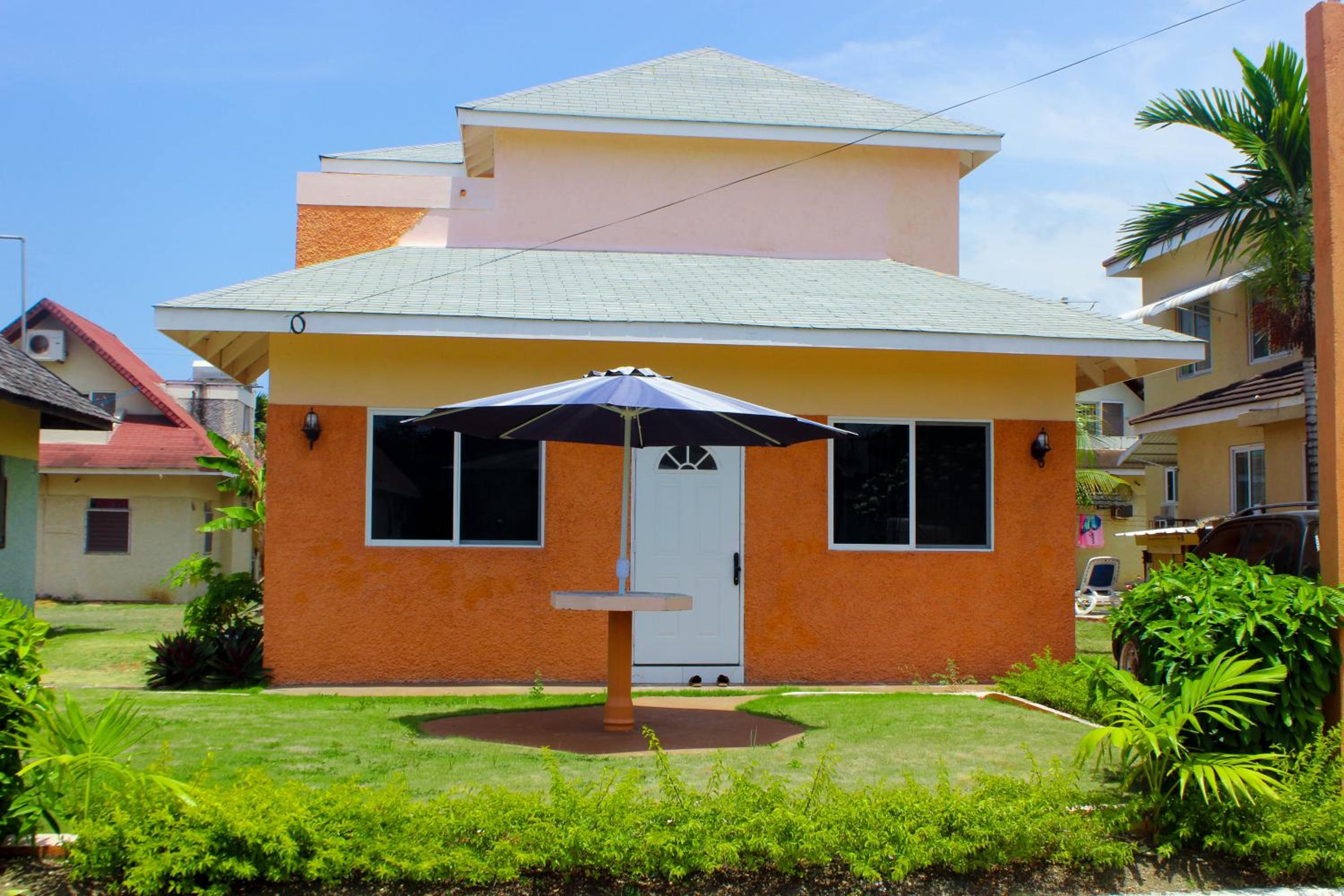 Three-Bedroom House photo 1
