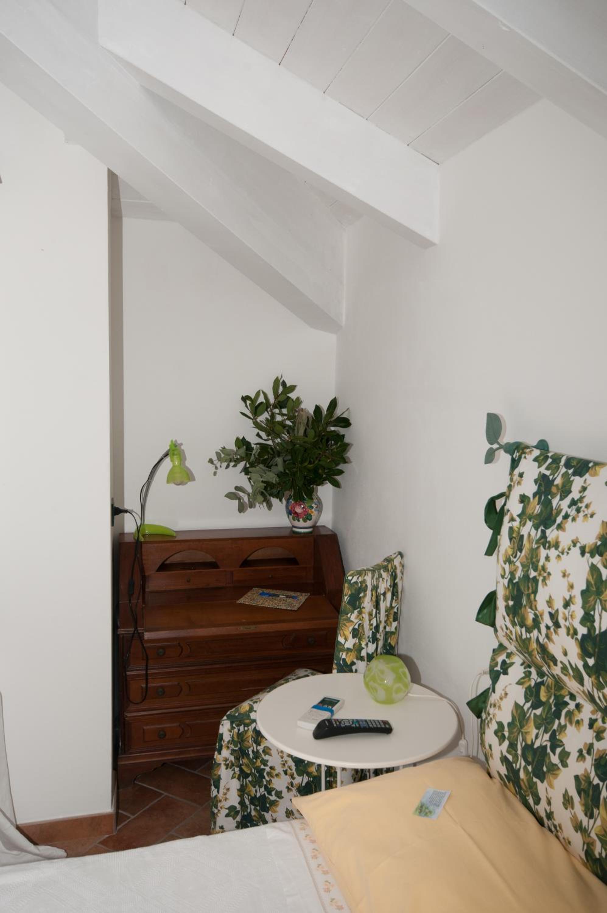 Double Room - Photo 7