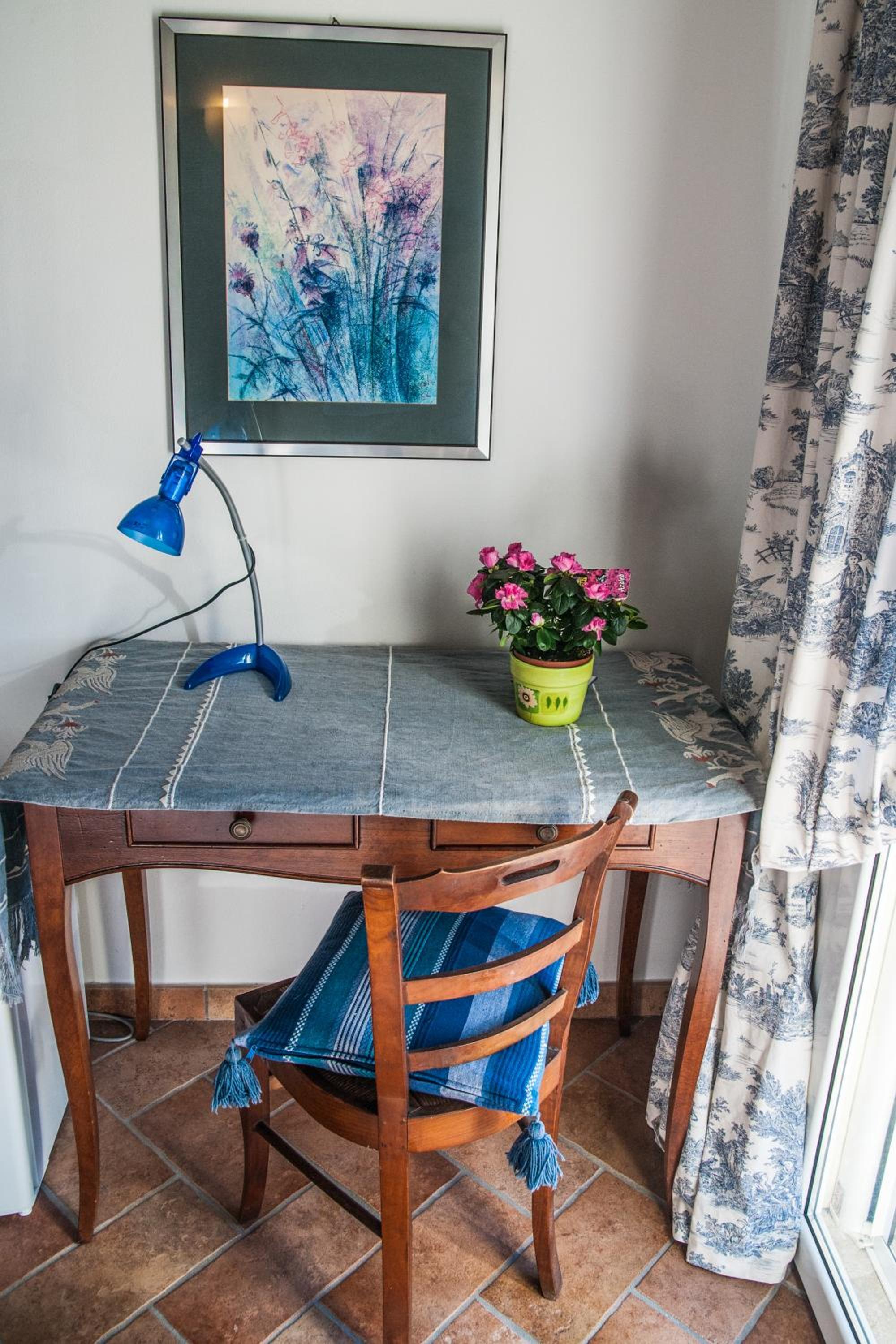 Double Room - Photo 9