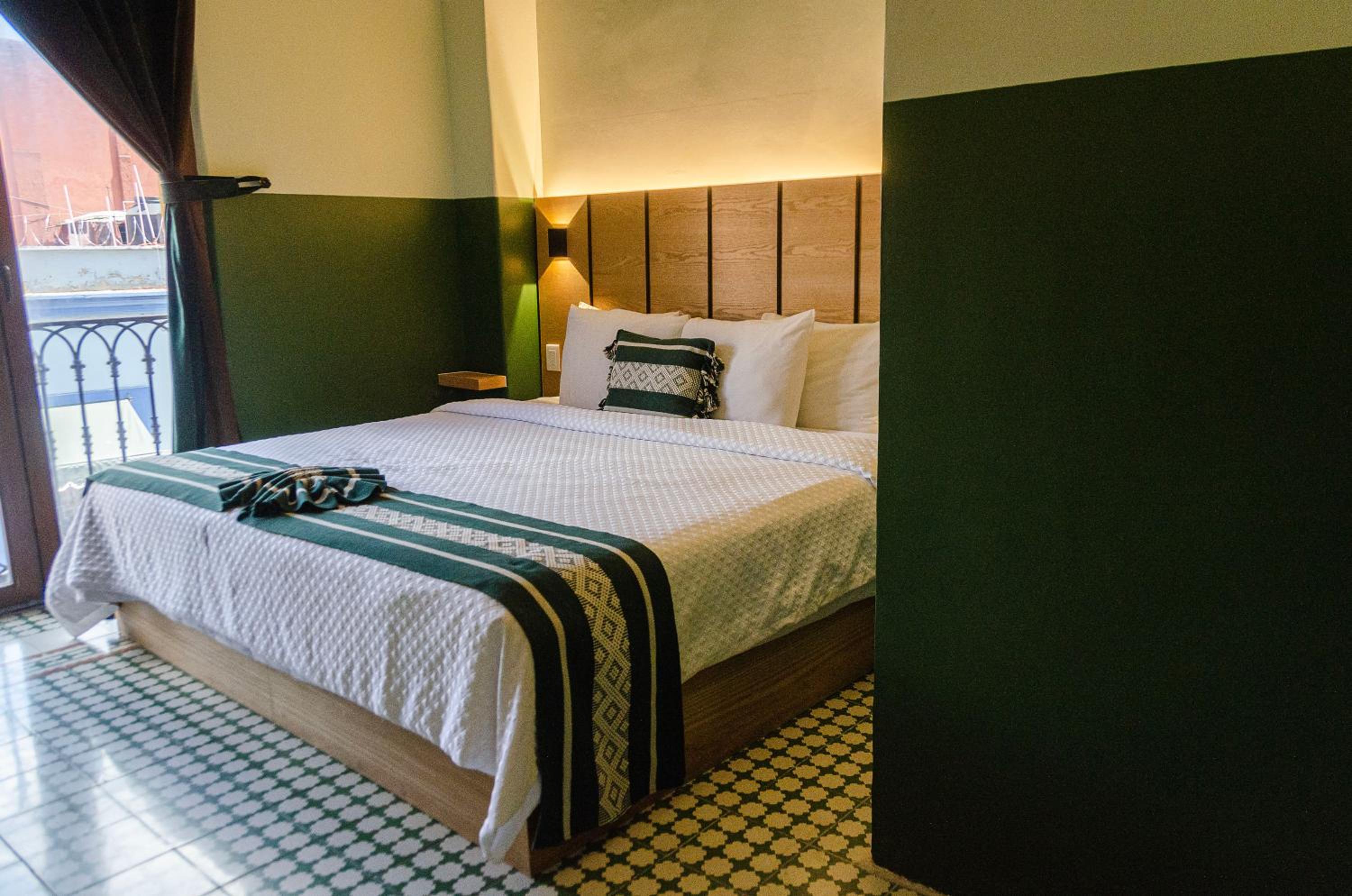 Superior King Room