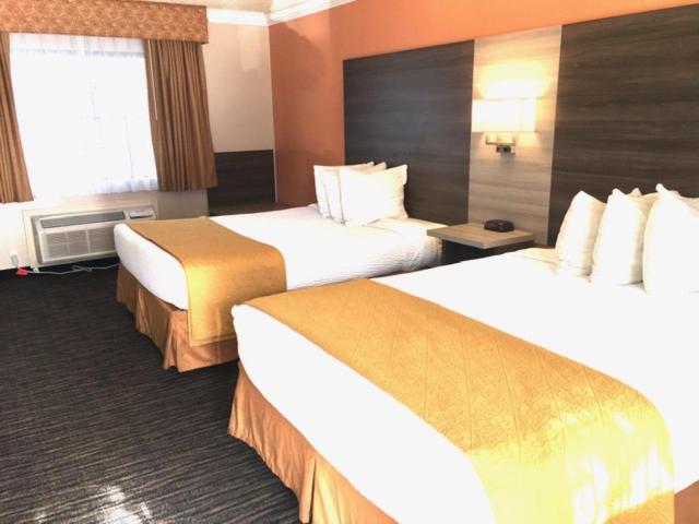 Queen Room - Disability Access - Photo 1
