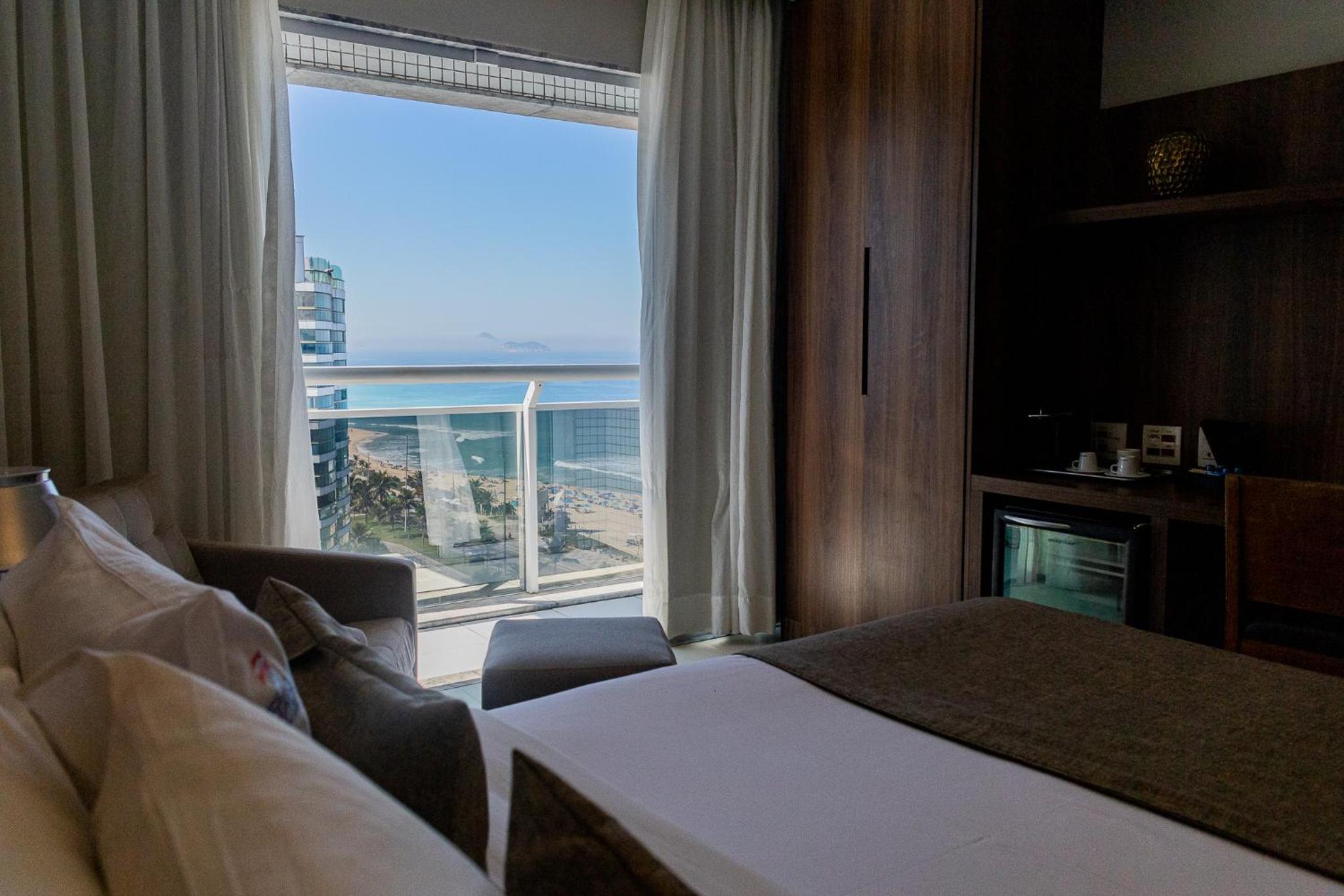 Master Double Room with Side Sea View thumbnail 5