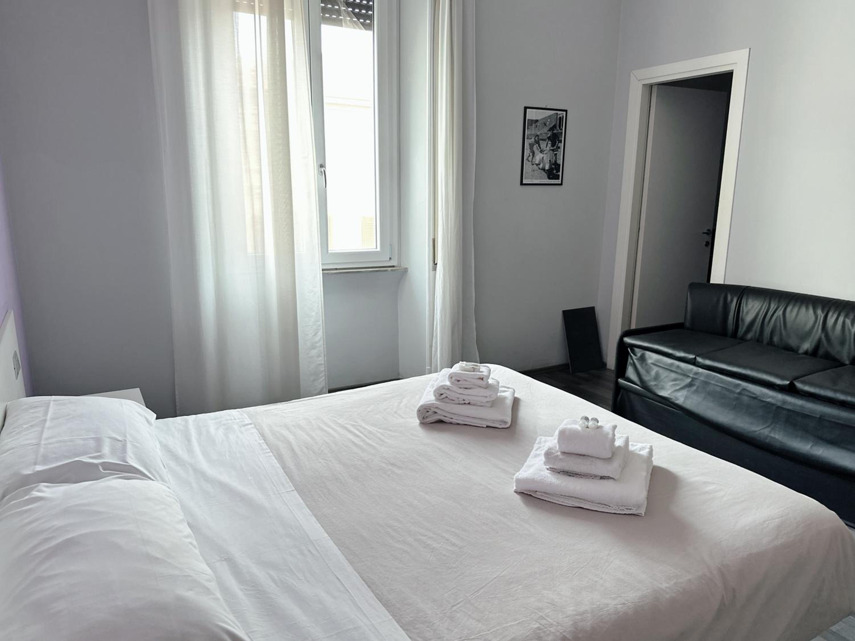 Triple Room with Private Bathroom