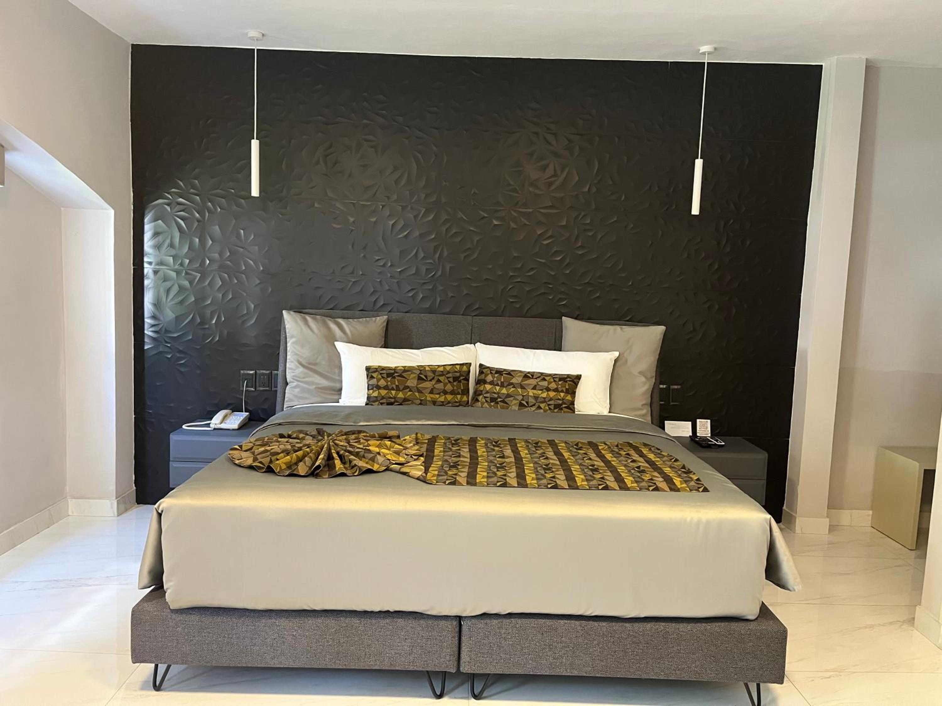 Standard Suite