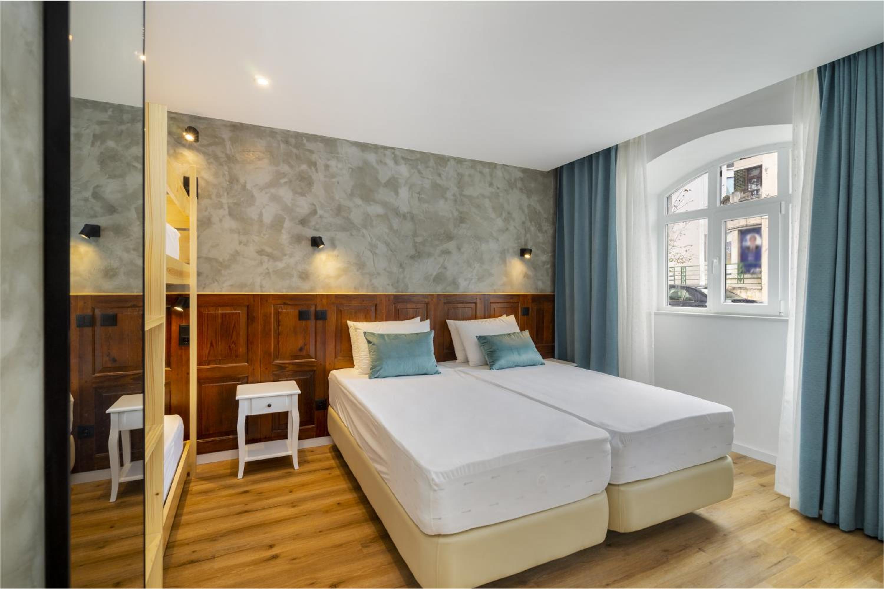 Family Suite - Photo 6
