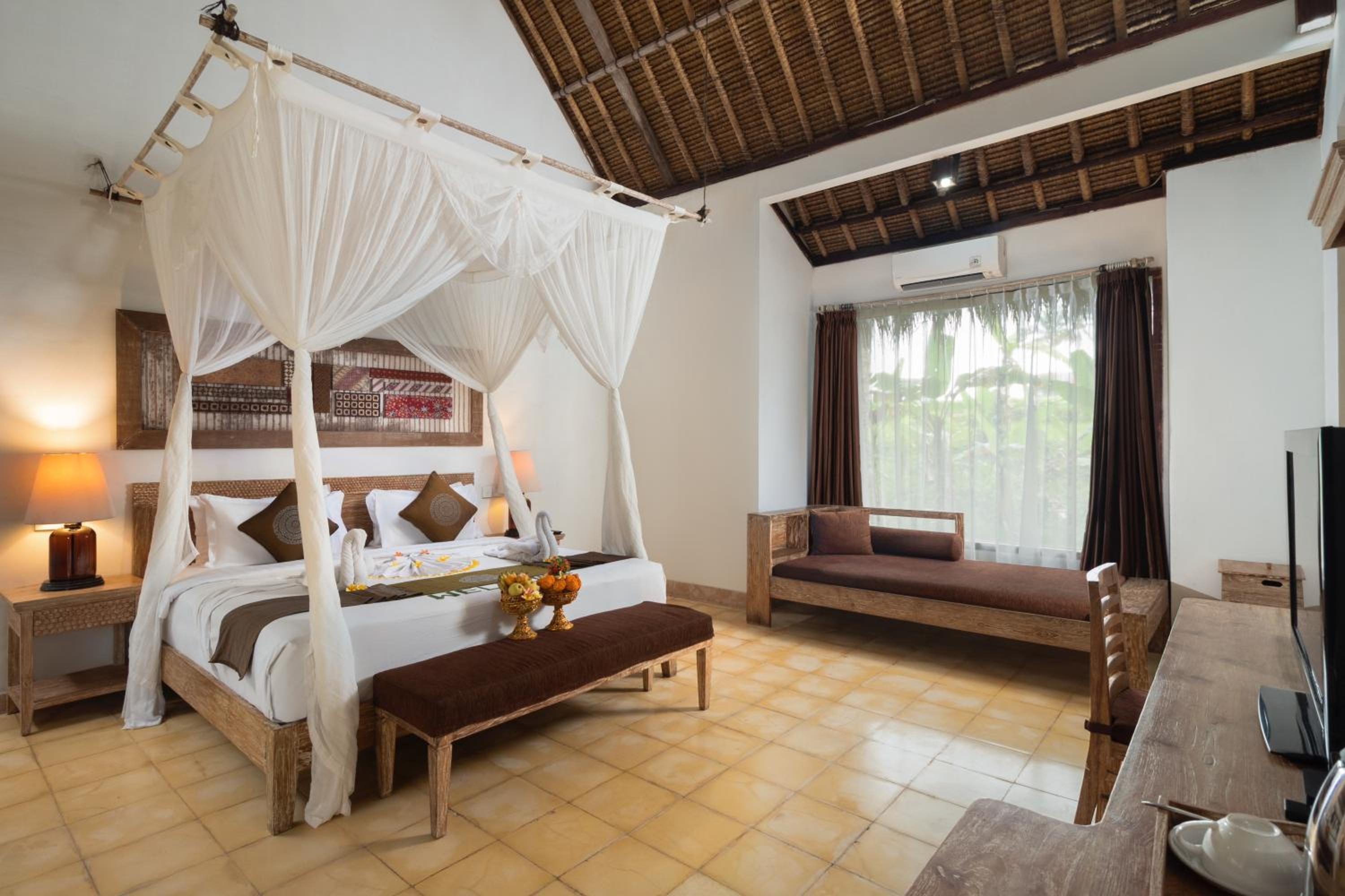 Suite with Garden View - Photo 12
