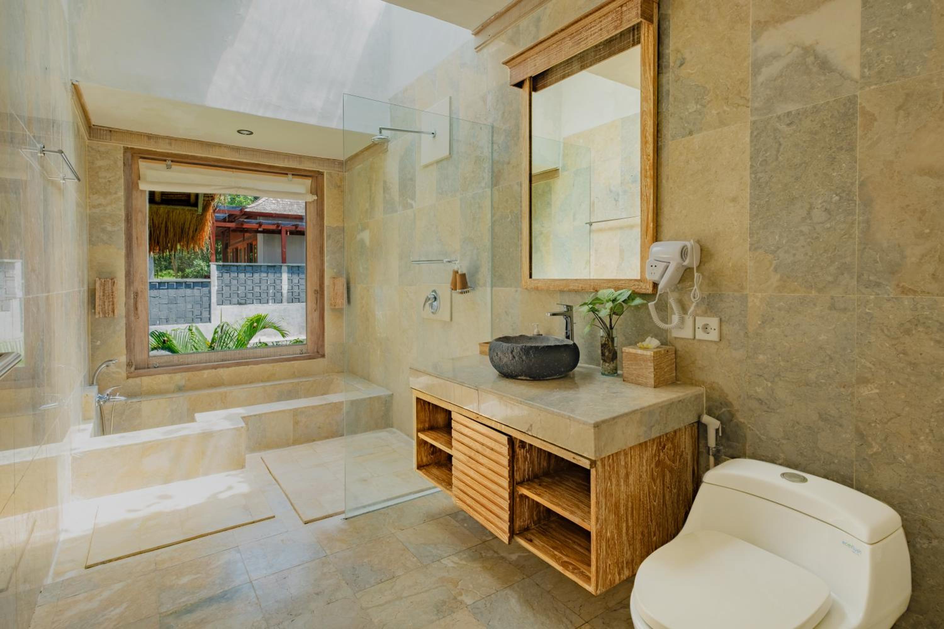 Suite with Garden View - Photo 5