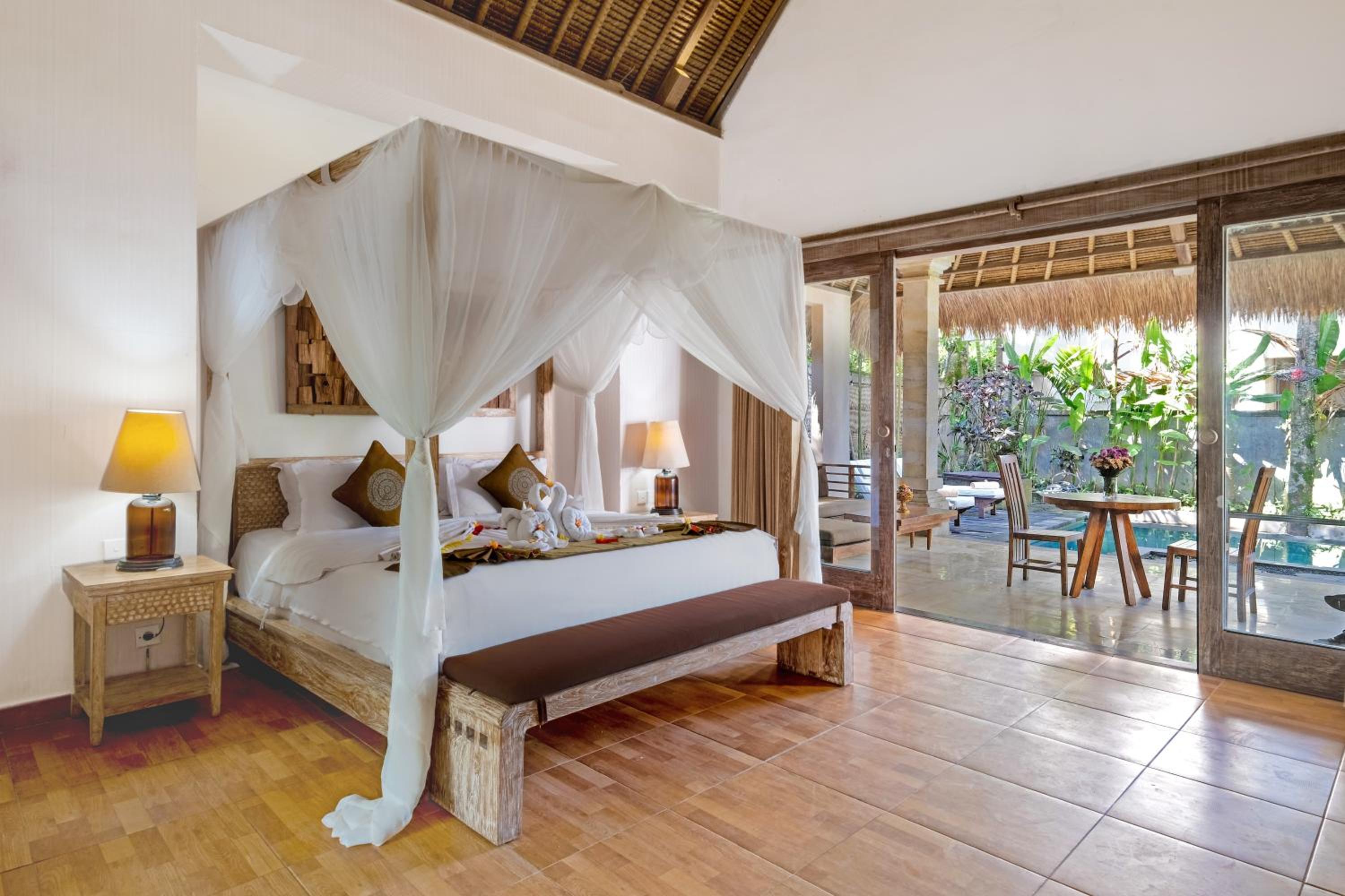 Two-Bedroom Villa - Photo 11