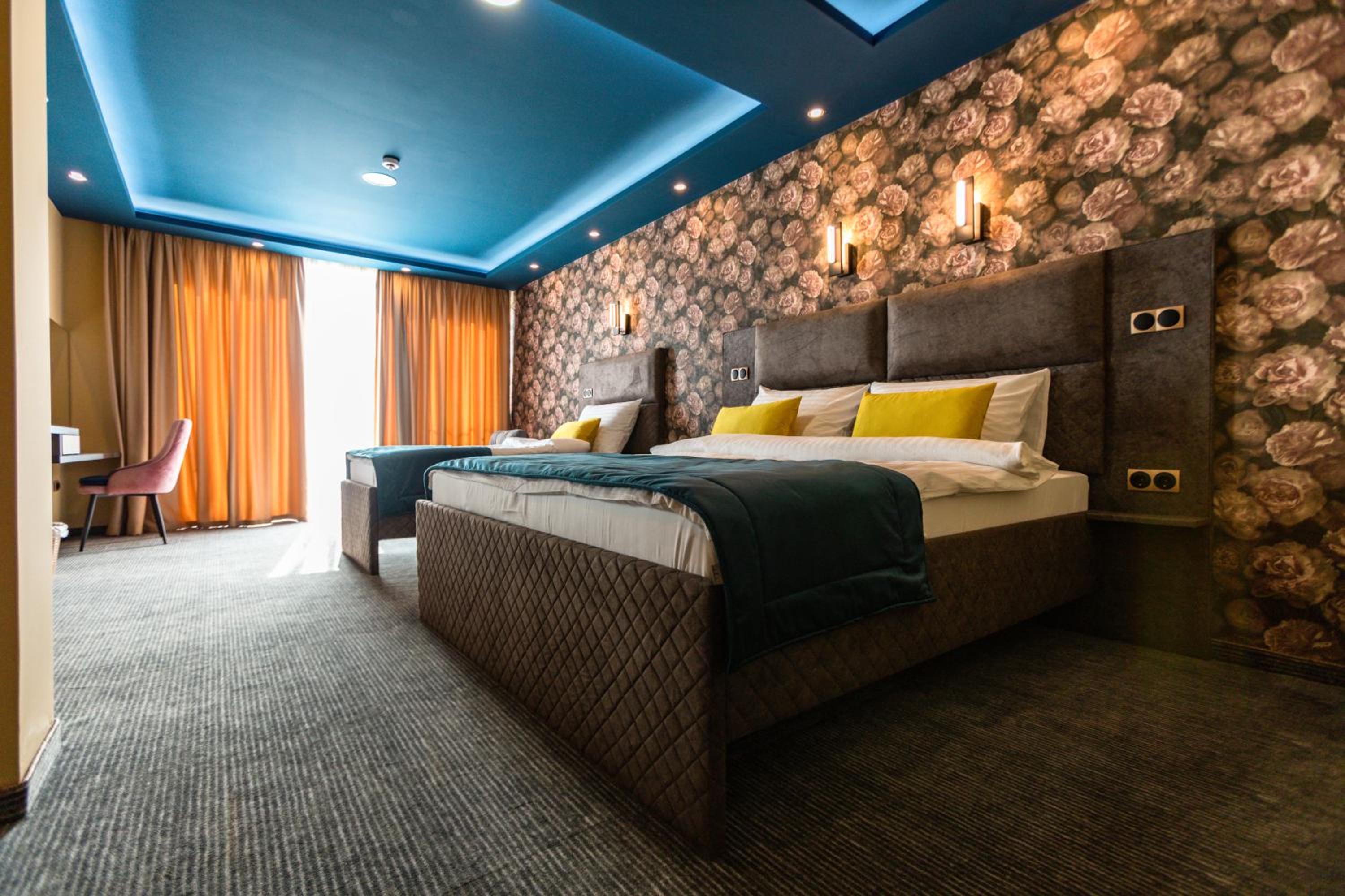 Deluxe Triple Room photo 2