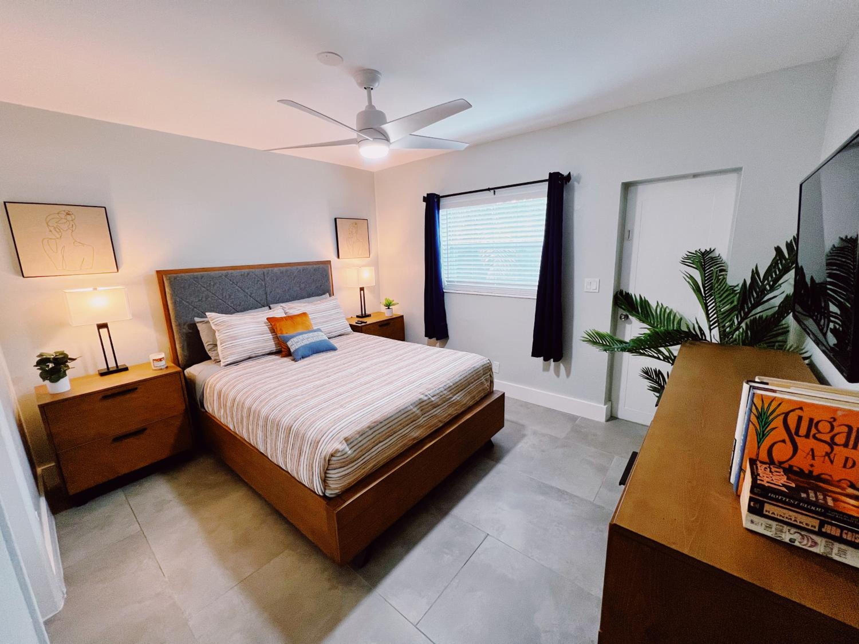 Premium Three Bedroom Family Suite with Kitchen and Sofa Bed - Photo 1